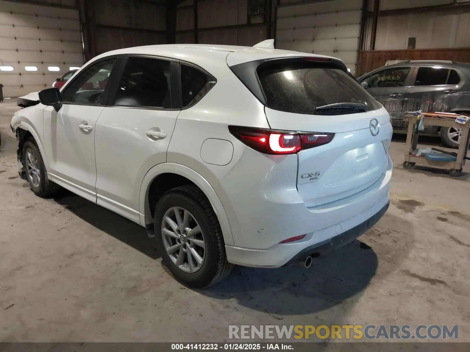 3 fotografías del automóvil dañado JM3KFBBL9R0446100 MAZDA CX-5 2024