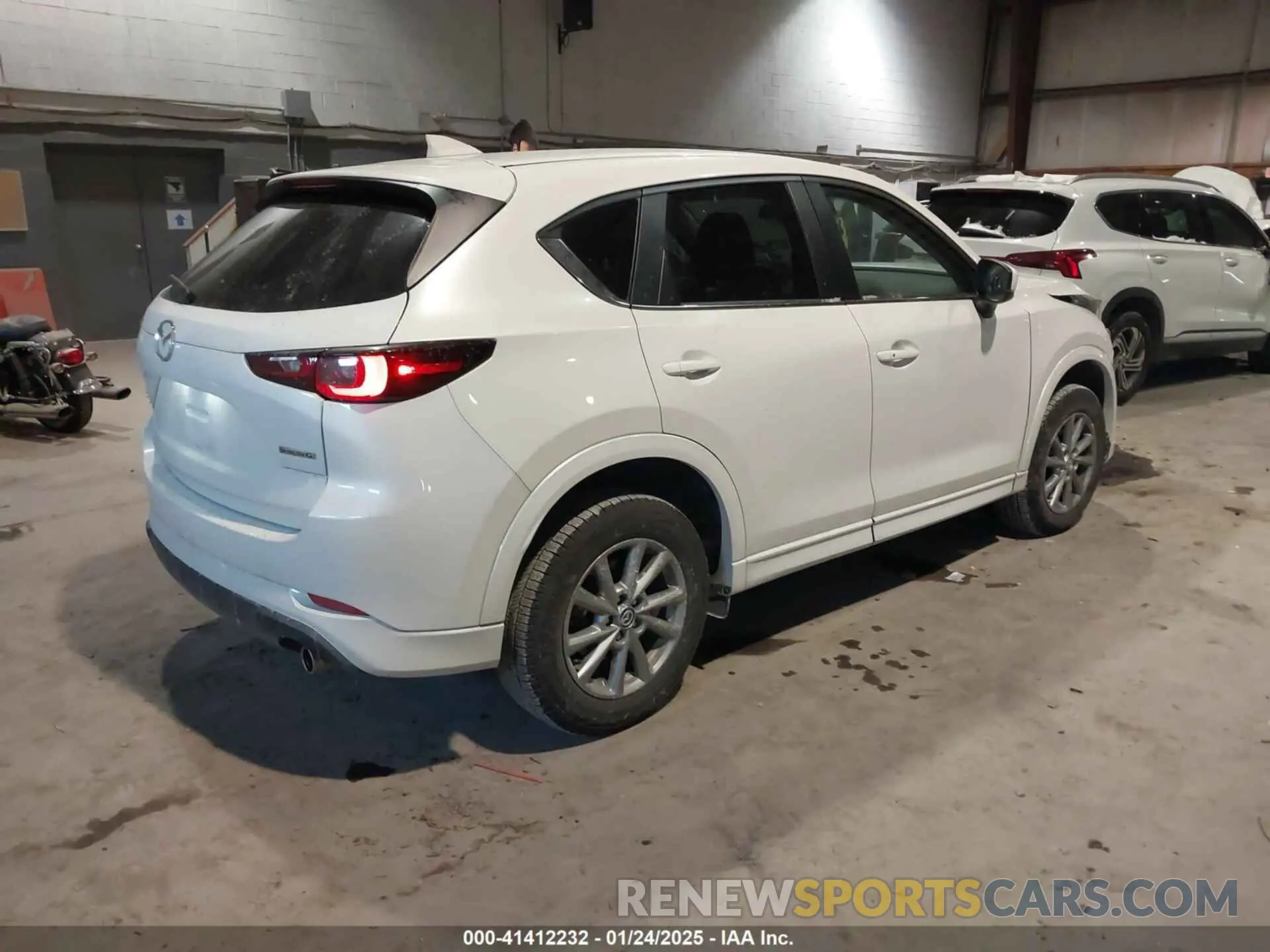 4 fotografías del automóvil dañado JM3KFBBL9R0446100 MAZDA CX-5 2024