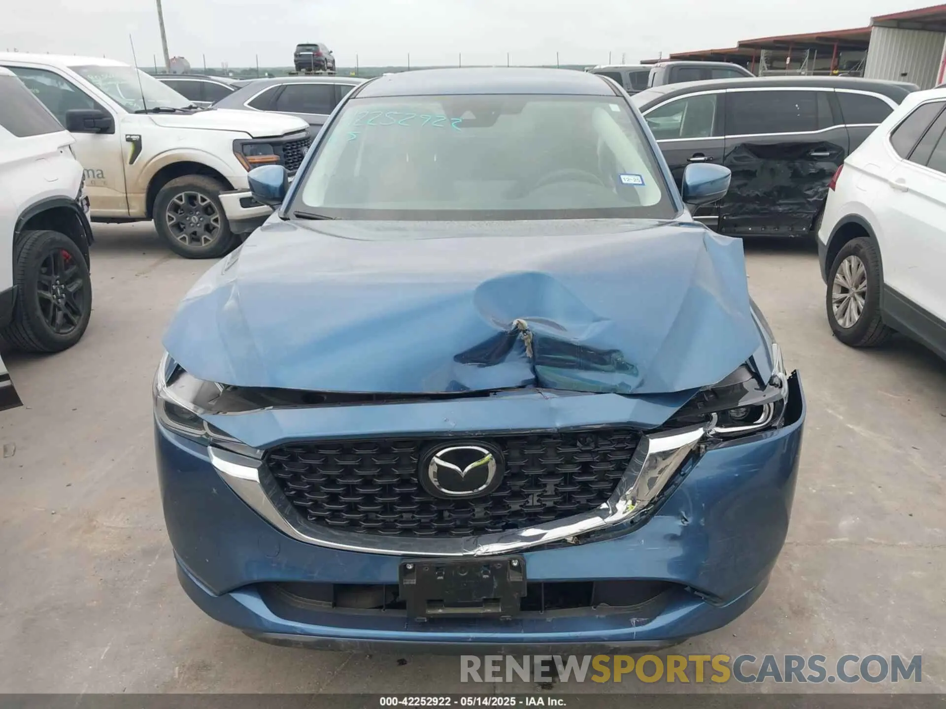 12 fotografías del automóvil dañado JM3KFBBLXR0409072 MAZDA CX-5 2024