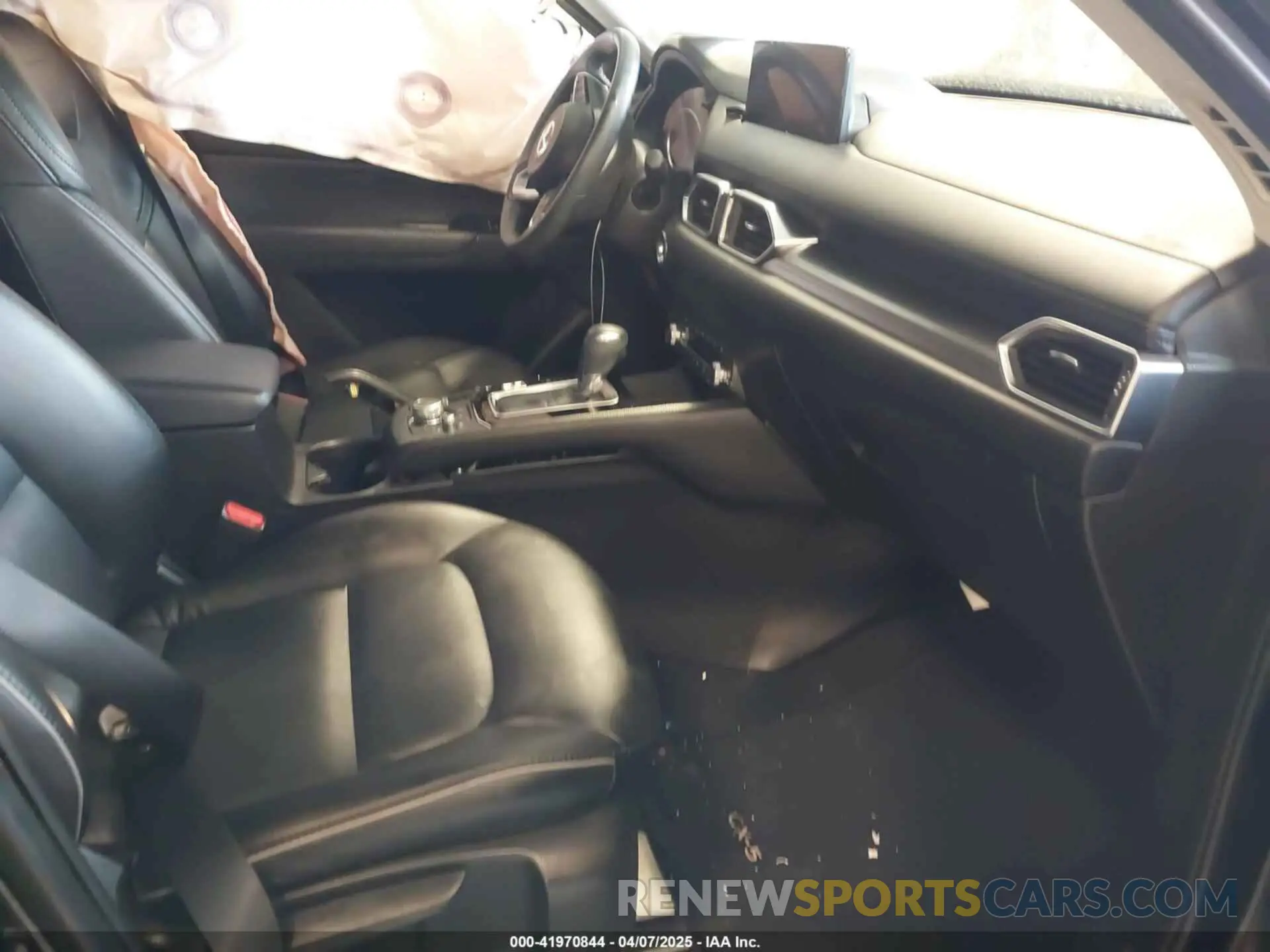 5 fotografías del automóvil dañado JM3KFBBLXR0425367 MAZDA CX-5 2024