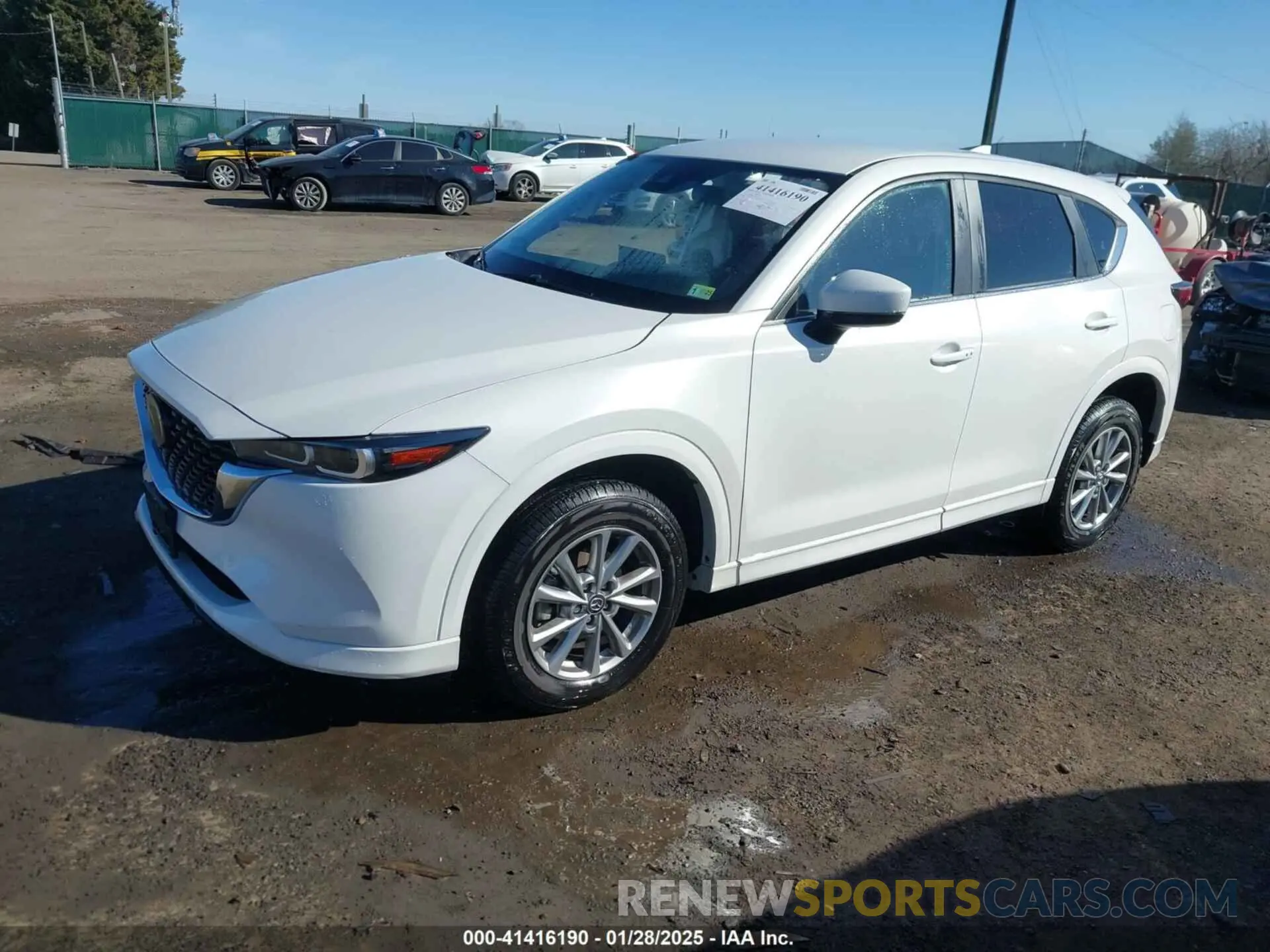 2 fotografías del automóvil dañado JM3KFBBM2R0397895 MAZDA CX-5 2024