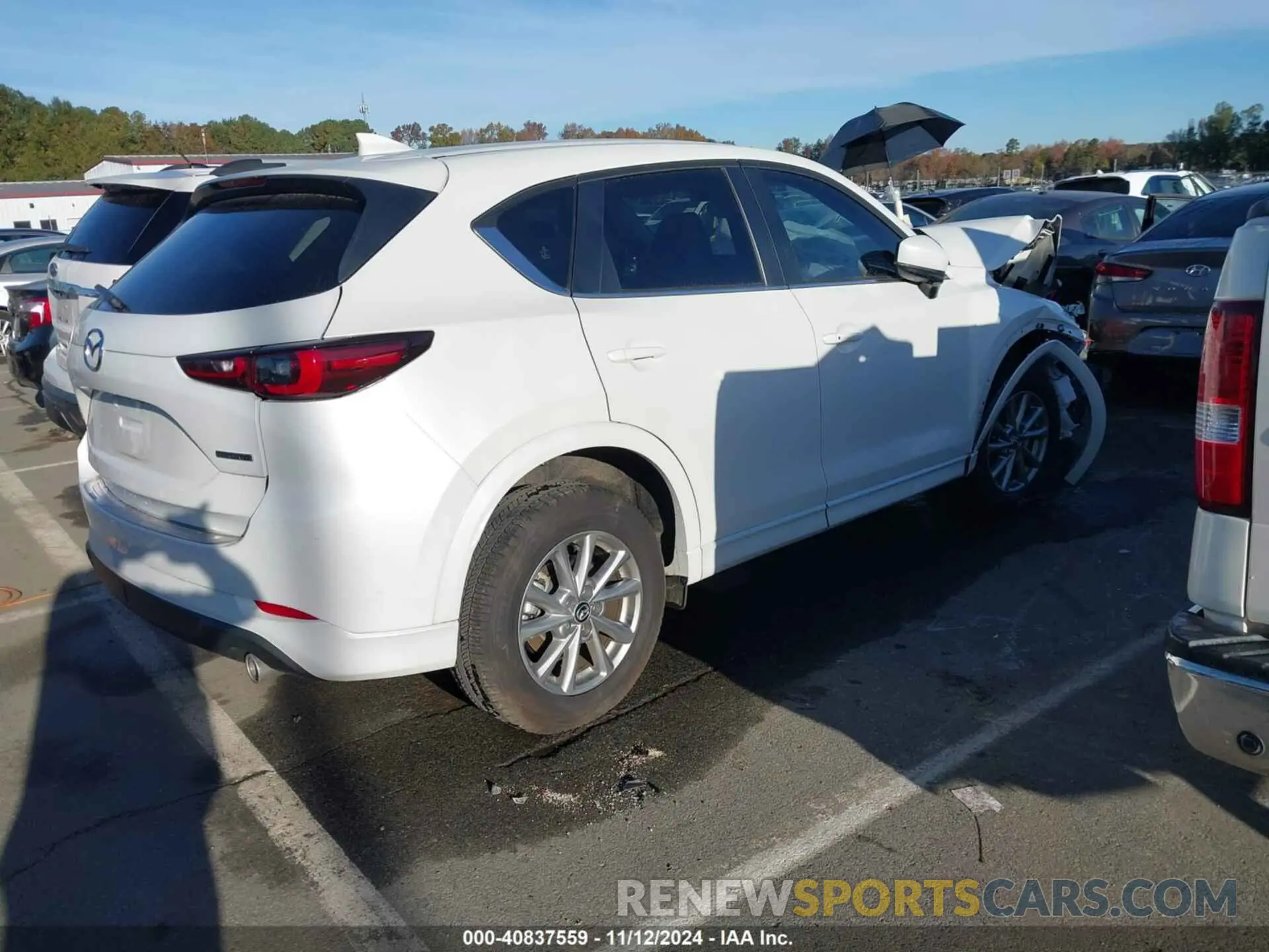 4 fotografías del automóvil dañado JM3KFBBM5R0354684 MAZDA CX-5 2024