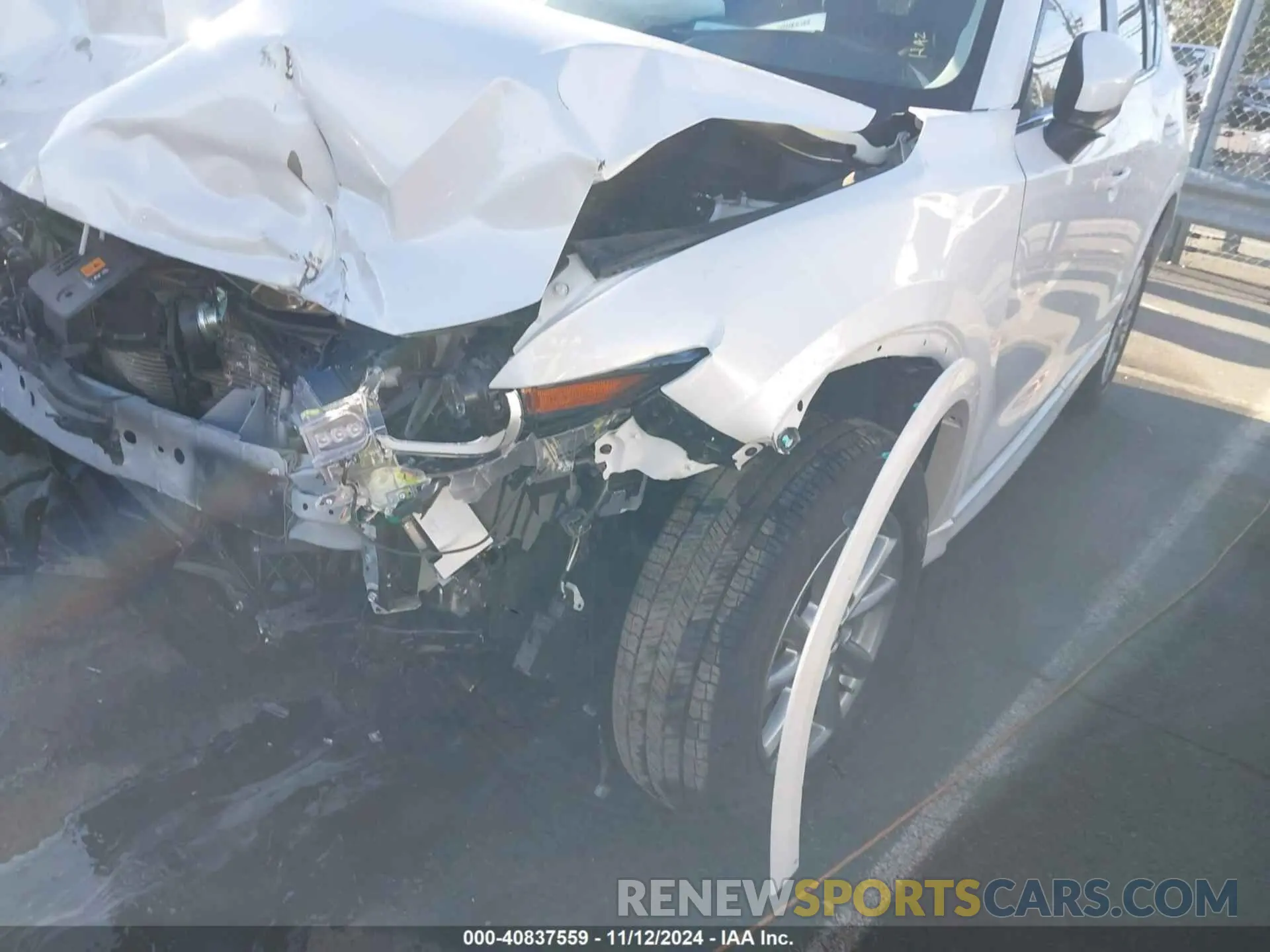 6 fotografías del automóvil dañado JM3KFBBM5R0354684 MAZDA CX-5 2024