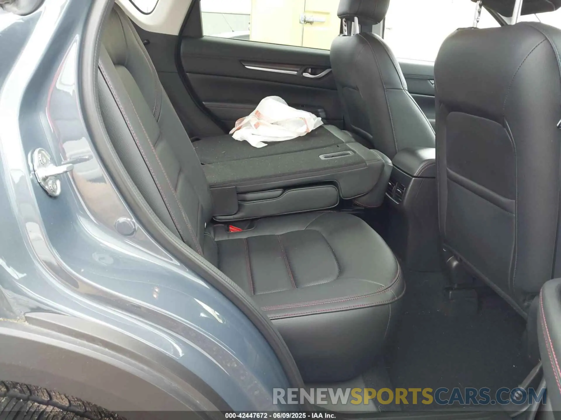 8 fotografías del automóvil dañado JM3KFBCL0R0429989 MAZDA CX-5 2024