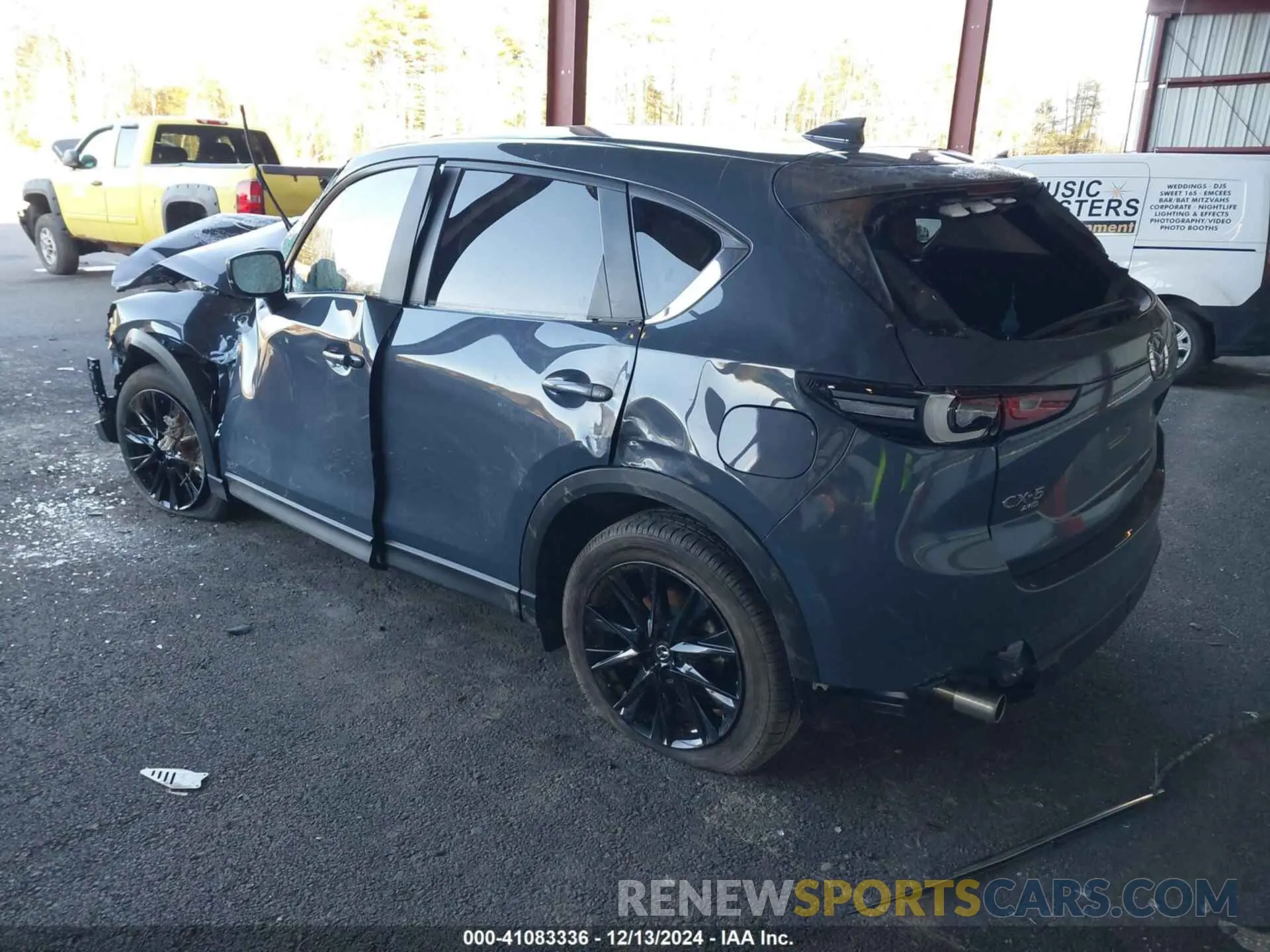 3 fotografías del automóvil dañado JM3KFBCL0R0452673 MAZDA CX-5 2024