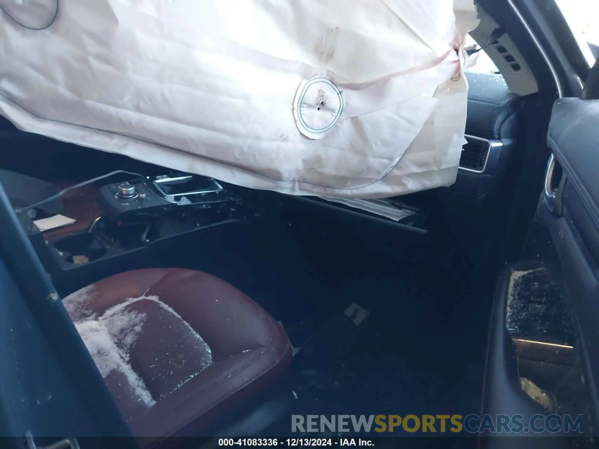 5 fotografías del automóvil dañado JM3KFBCL0R0452673 MAZDA CX-5 2024