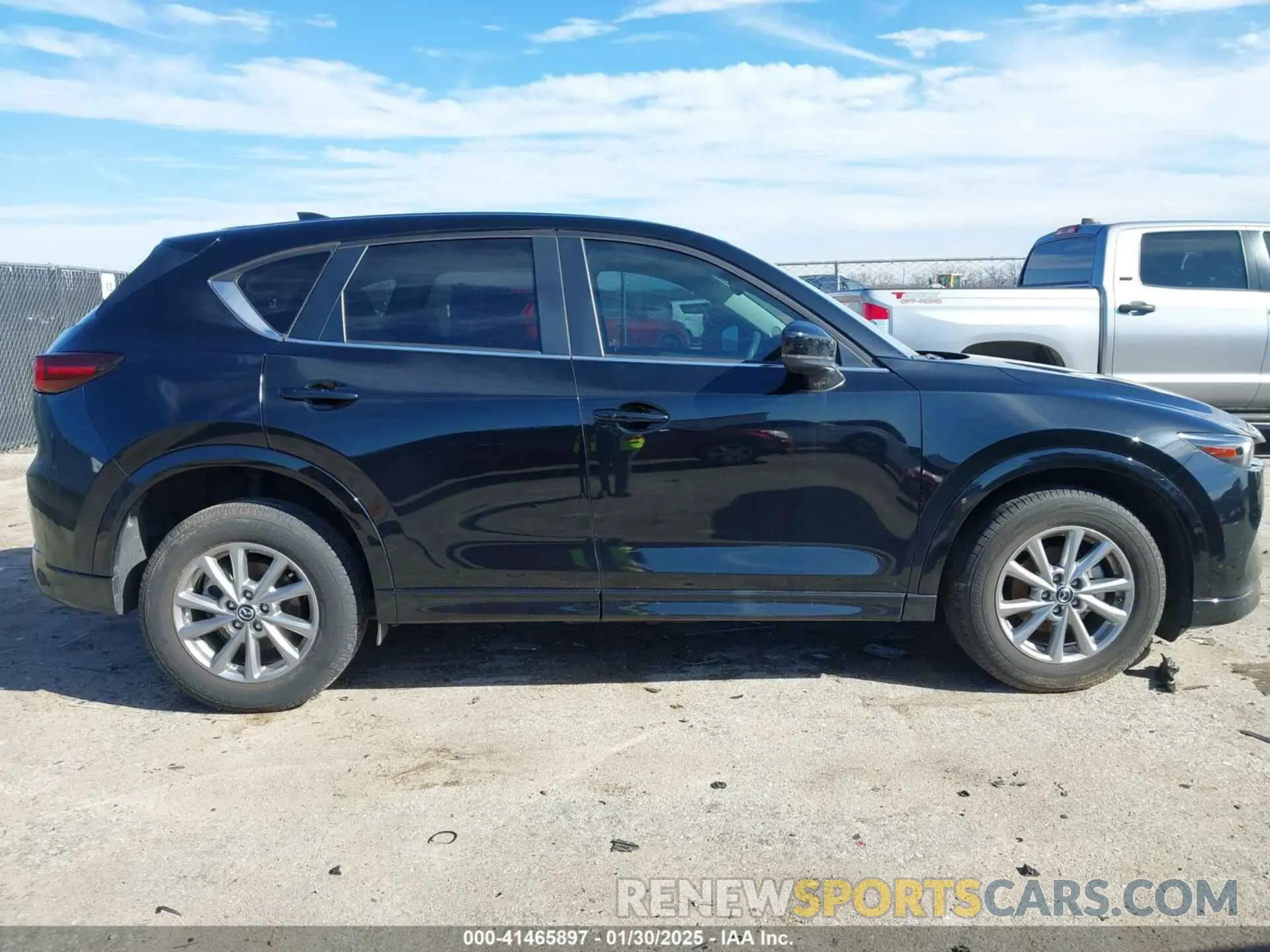 13 fotografías del automóvil dañado JM3KFBCL1R0432531 MAZDA CX-5 2024