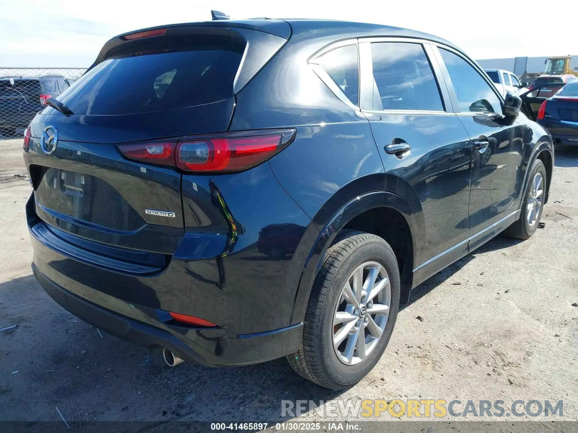 4 fotografías del automóvil dañado JM3KFBCL1R0432531 MAZDA CX-5 2024
