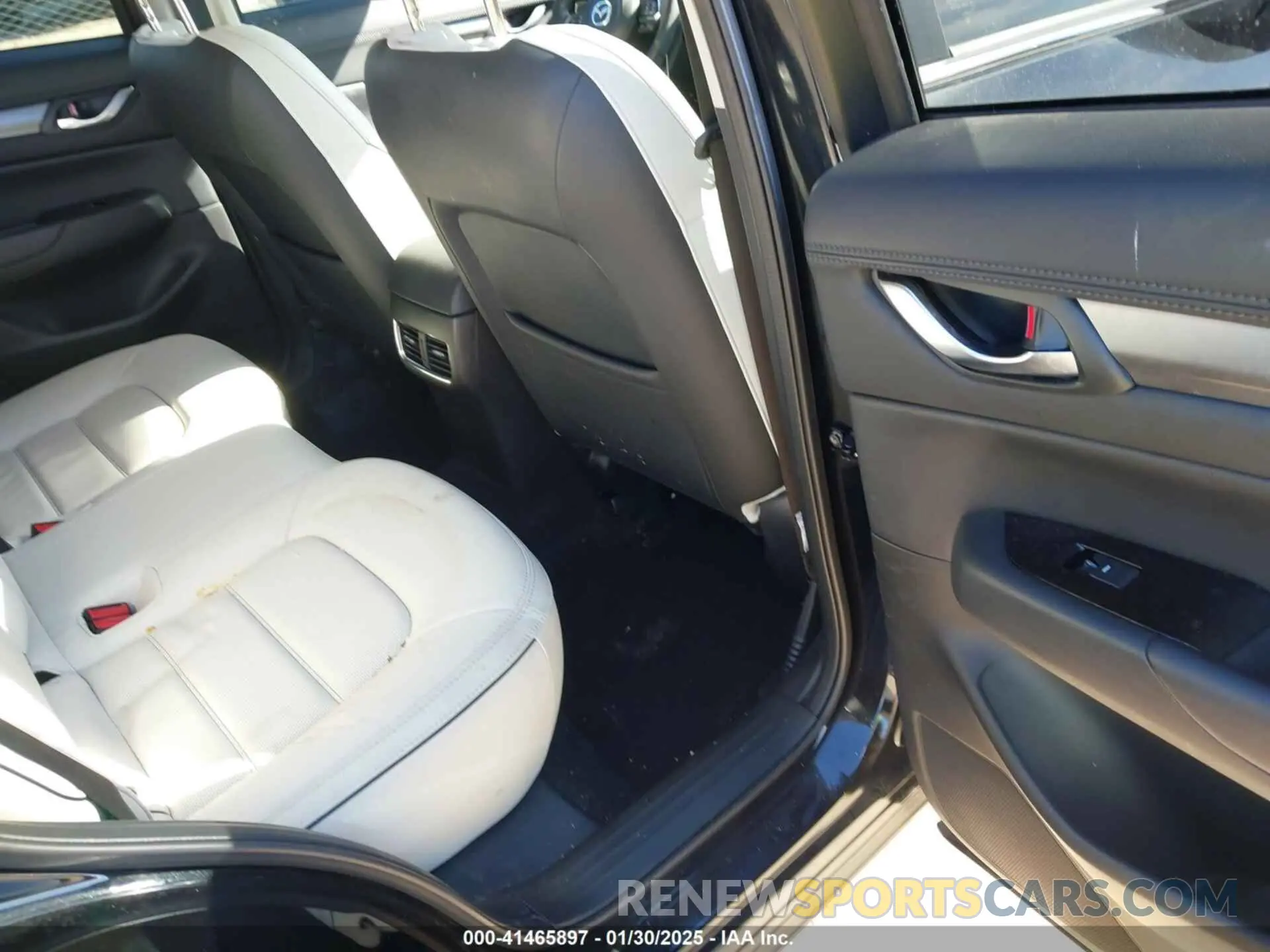 8 fotografías del automóvil dañado JM3KFBCL1R0432531 MAZDA CX-5 2024