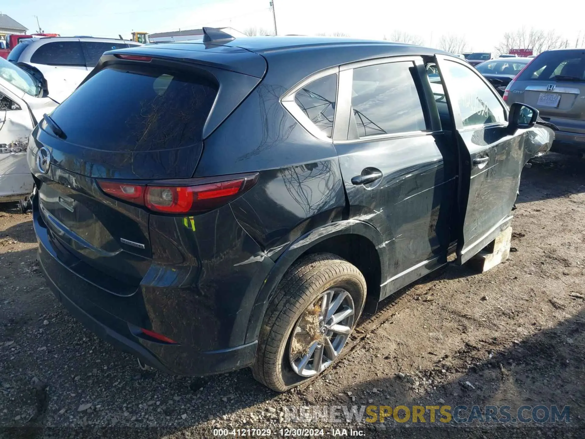 4 fotografías del automóvil dañado JM3KFBCL1R0444839 MAZDA CX-5 2024