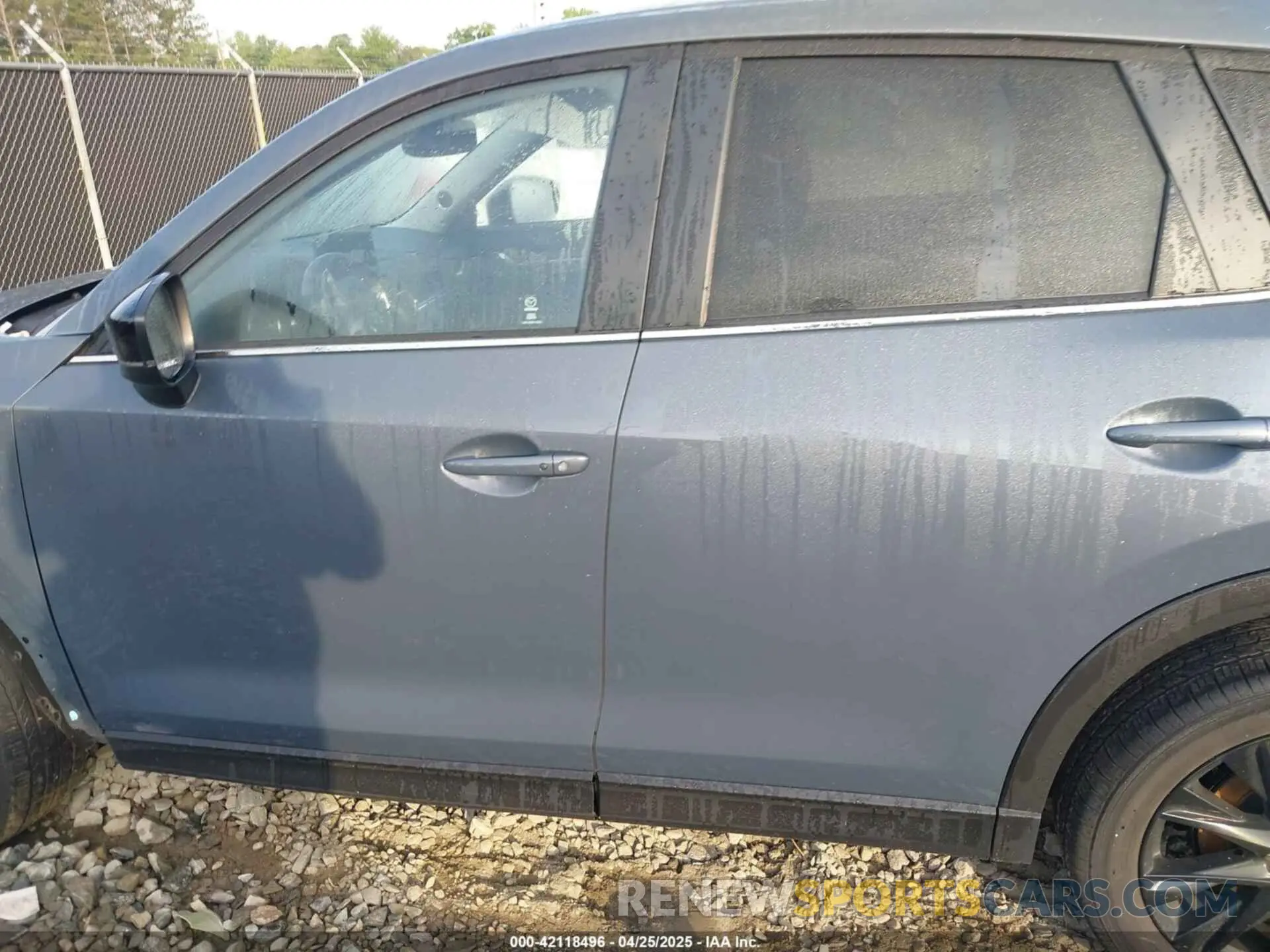 14 fotografías del automóvil dañado JM3KFBCL1R0502108 MAZDA CX-5 2024