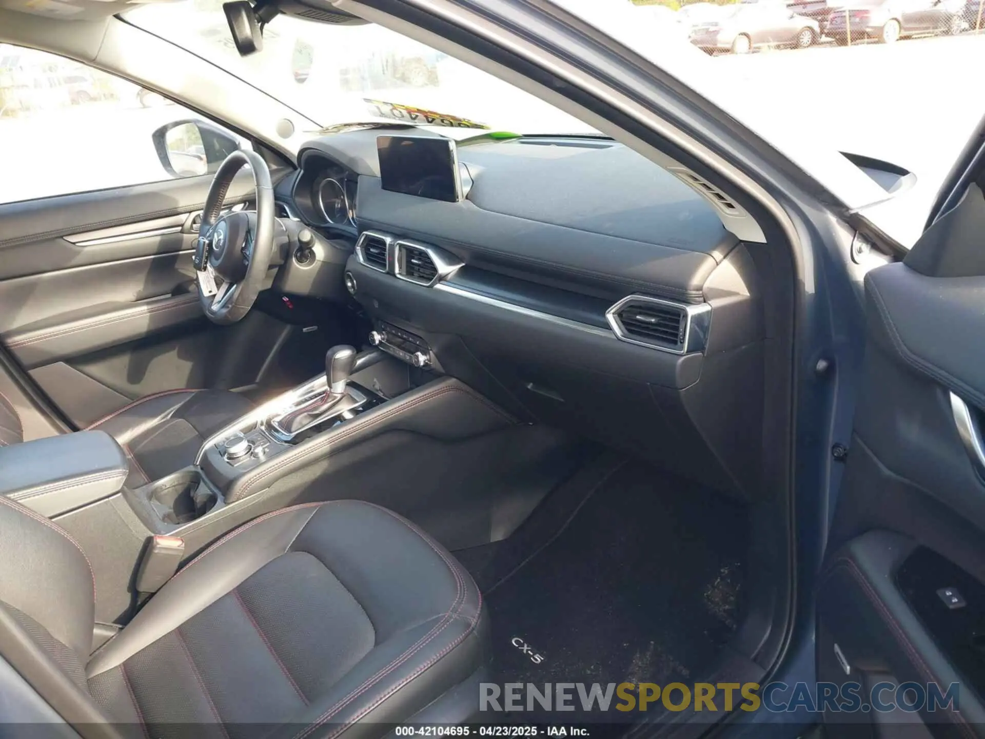 5 fotografías del automóvil dañado JM3KFBCL1R0503775 MAZDA CX-5 2024