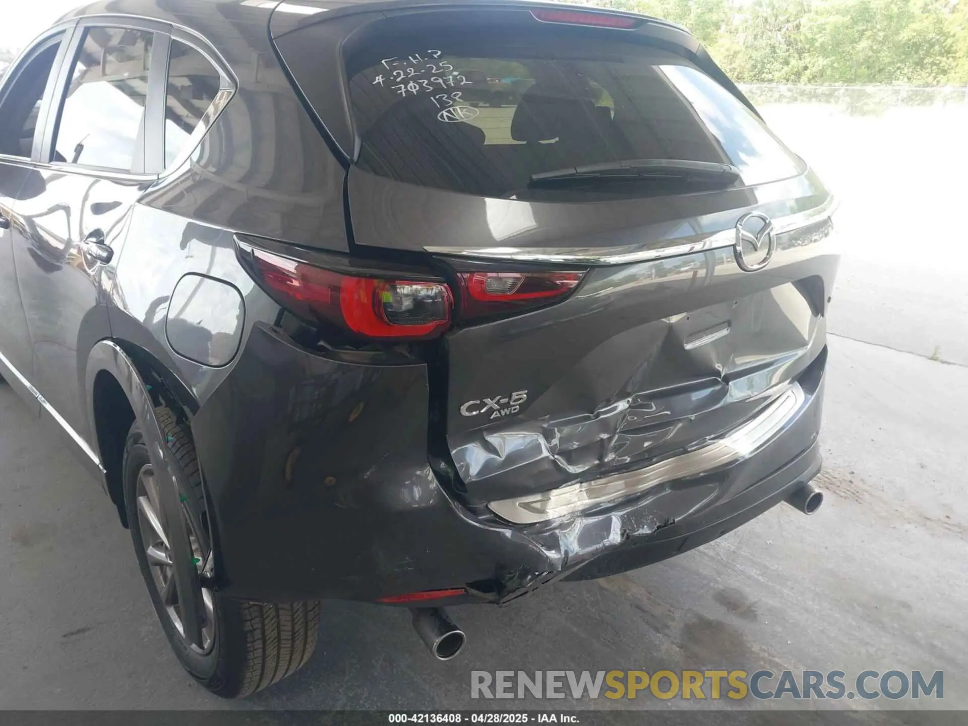 6 fotografías del automóvil dañado JM3KFBCL2R0426088 MAZDA CX-5 2024