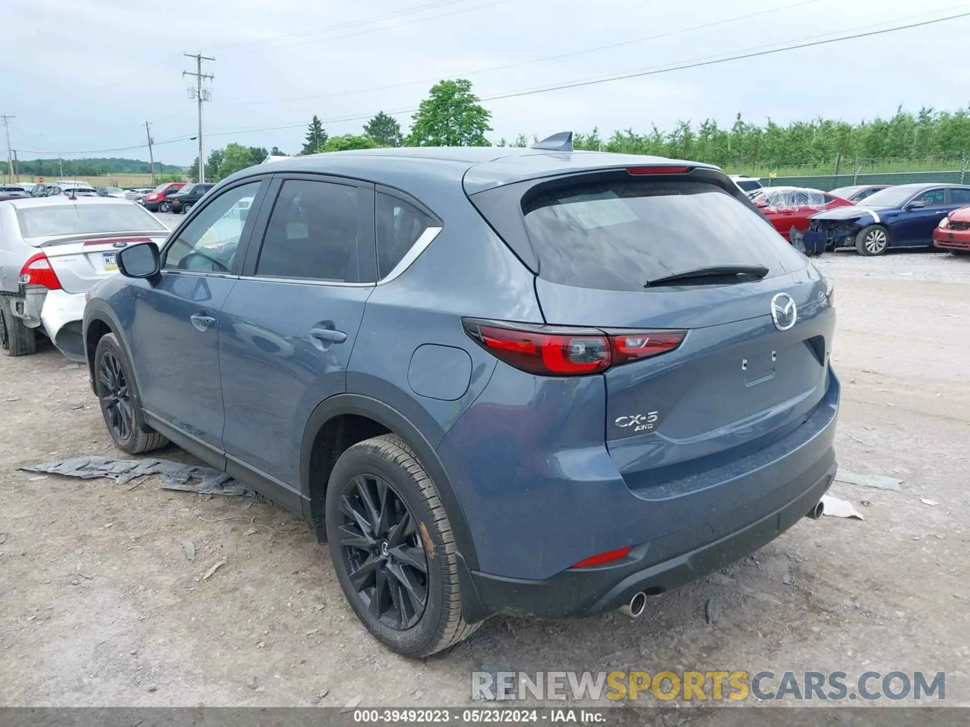 3 fotografías del automóvil dañado JM3KFBCL2R0427497 MAZDA CX-5 2024