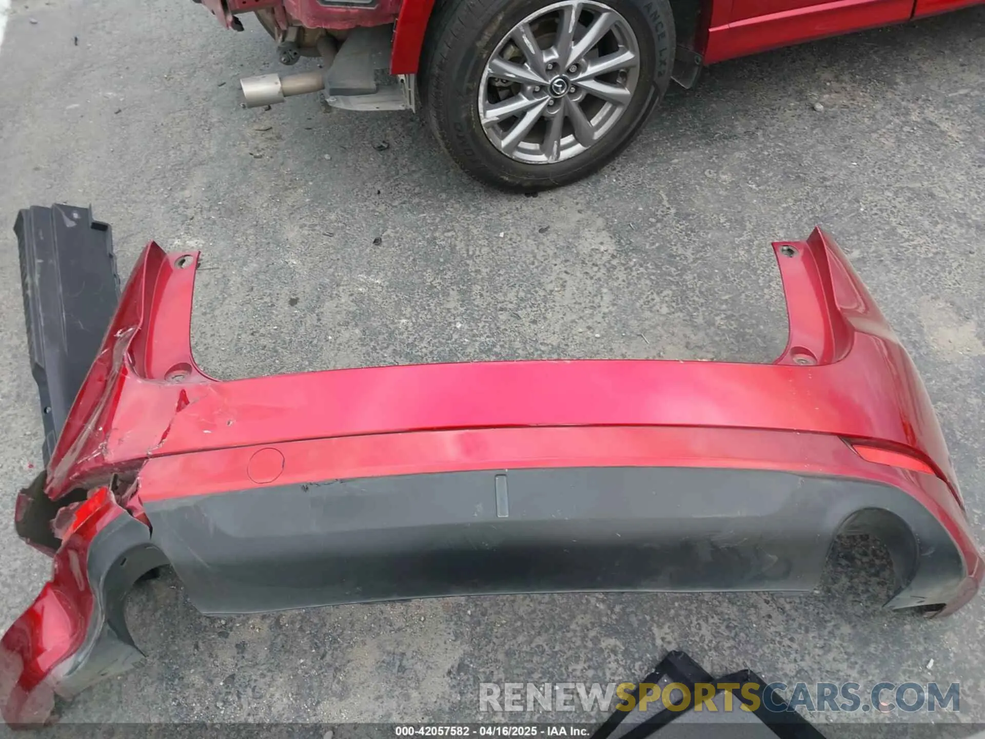 12 fotografías del automóvil dañado JM3KFBCL3R0431347 MAZDA CX-5 2024