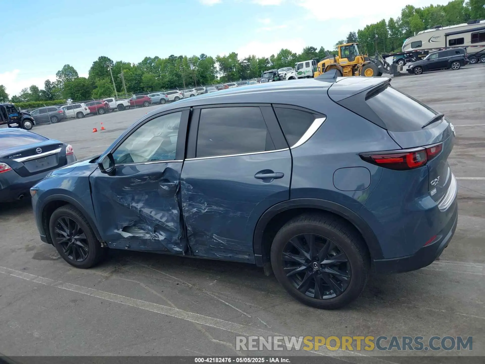 14 fotografías del automóvil dañado JM3KFBCL5R0440888 MAZDA CX-5 2024