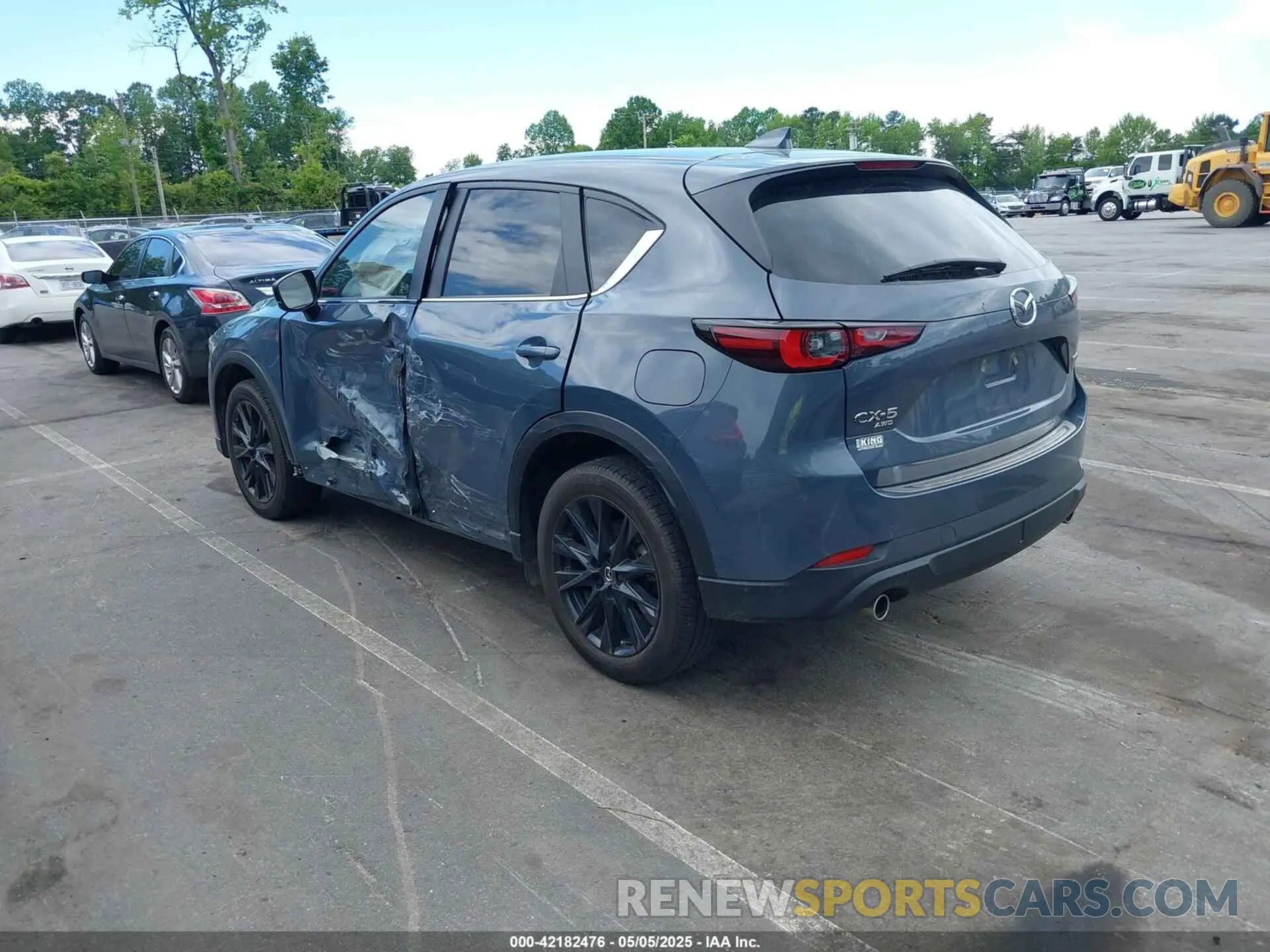 3 fotografías del automóvil dañado JM3KFBCL5R0440888 MAZDA CX-5 2024
