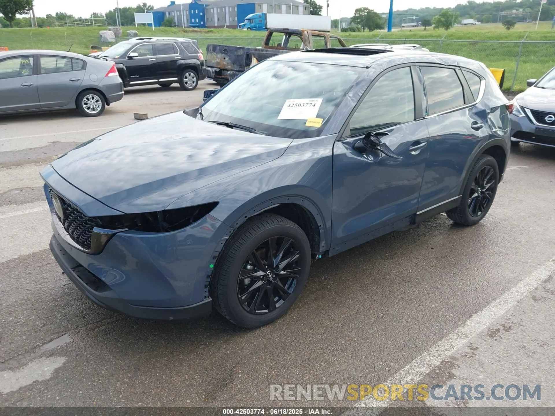 2 fotografías del automóvil dañado JM3KFBCL5R0468237 MAZDA CX-5 2024