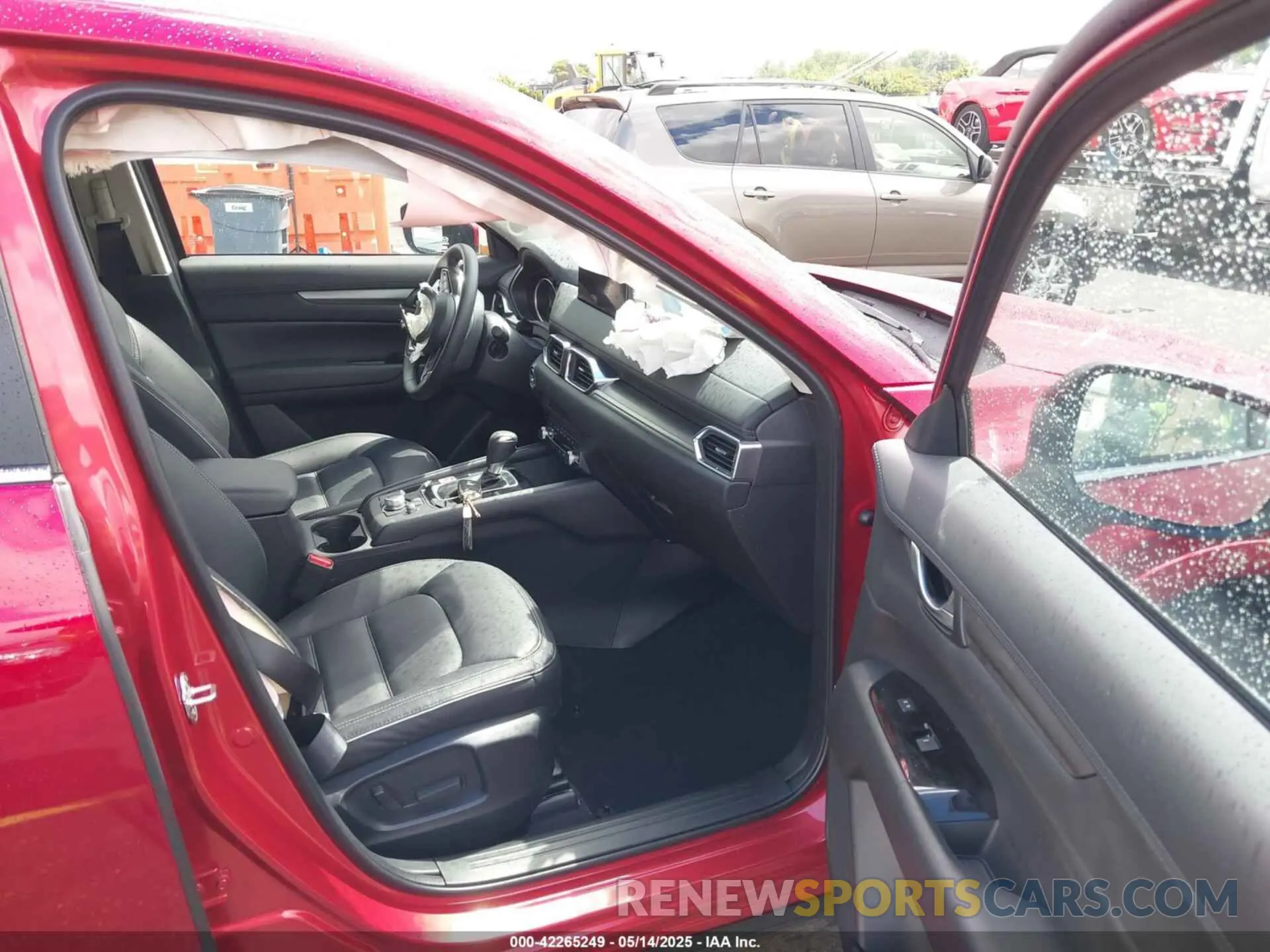 5 fotografías del automóvil dañado JM3KFBCL5R0486978 MAZDA CX-5 2024