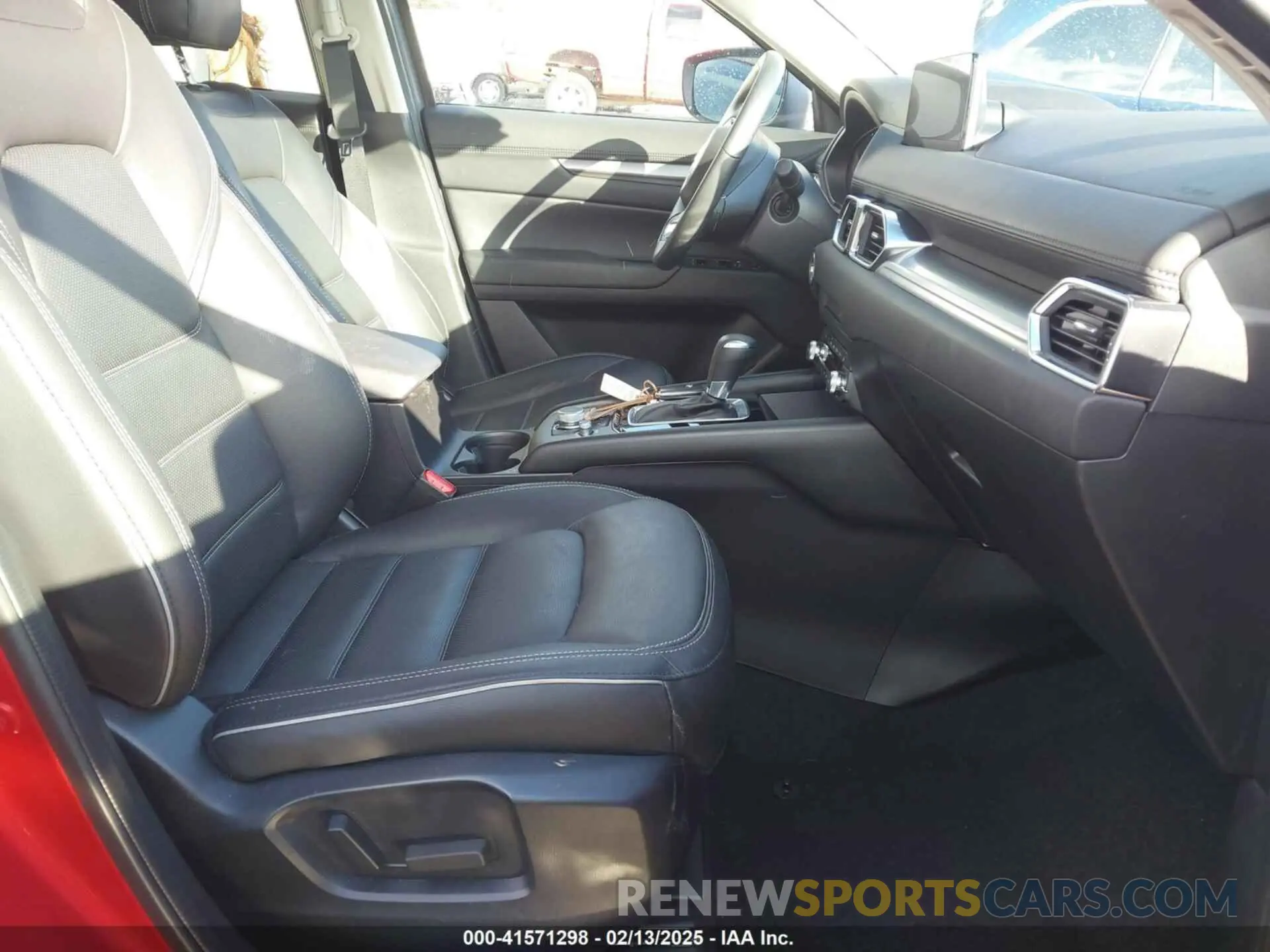 5 fotografías del automóvil dañado JM3KFBCL6R0456095 MAZDA CX-5 2024