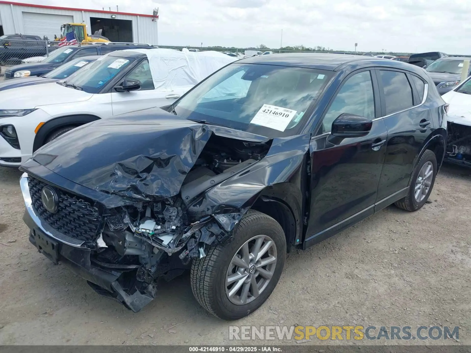 2 fotografías del automóvil dañado JM3KFBCL7R0435157 MAZDA CX-5 2024
