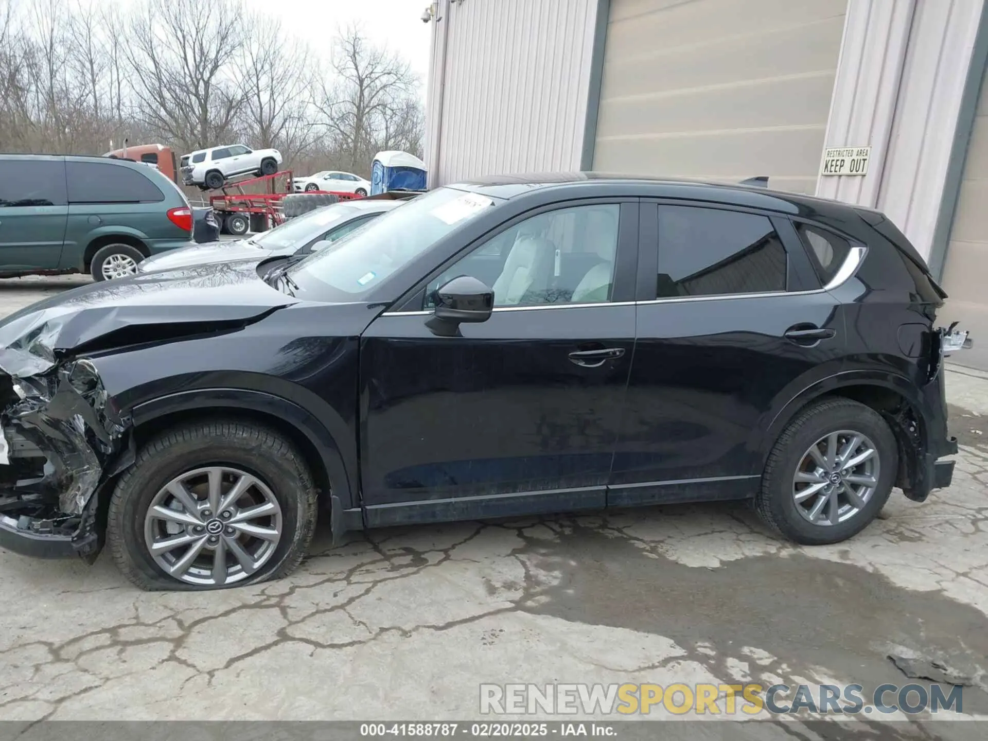 14 fotografías del automóvil dañado JM3KFBCL7R0506776 MAZDA CX-5 2024