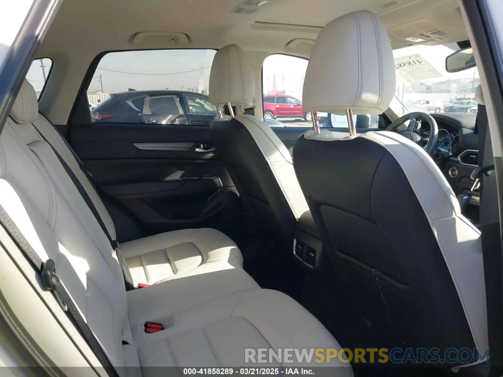 8 fotografías del automóvil dañado JM3KFBCL8R0498140 MAZDA CX-5 2024