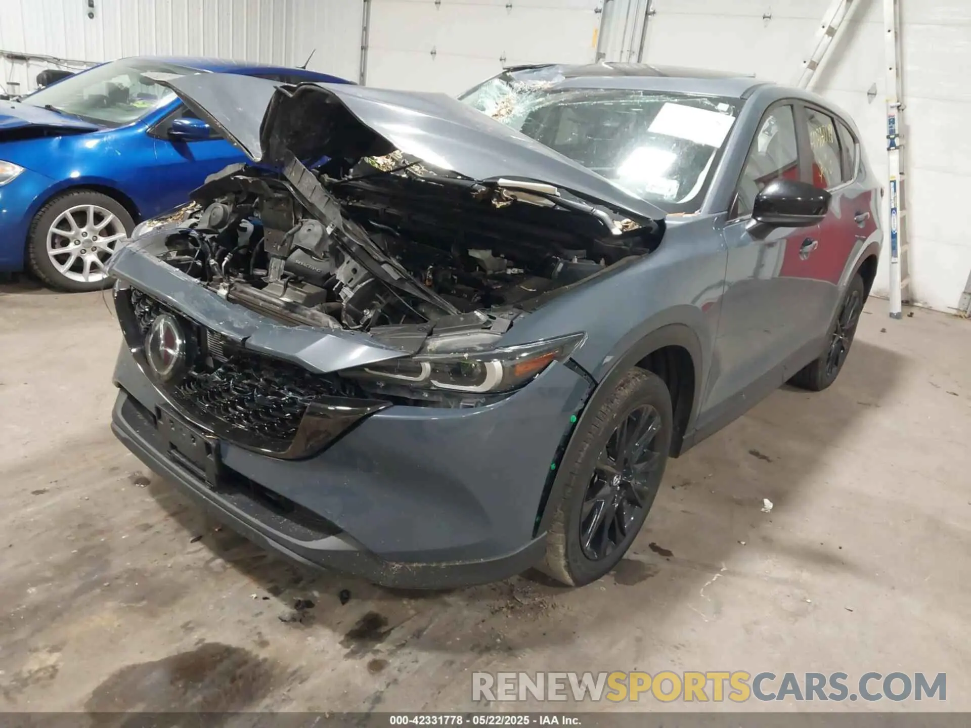 2 fotografías del automóvil dañado JM3KFBCL8R0500646 MAZDA CX-5 2024