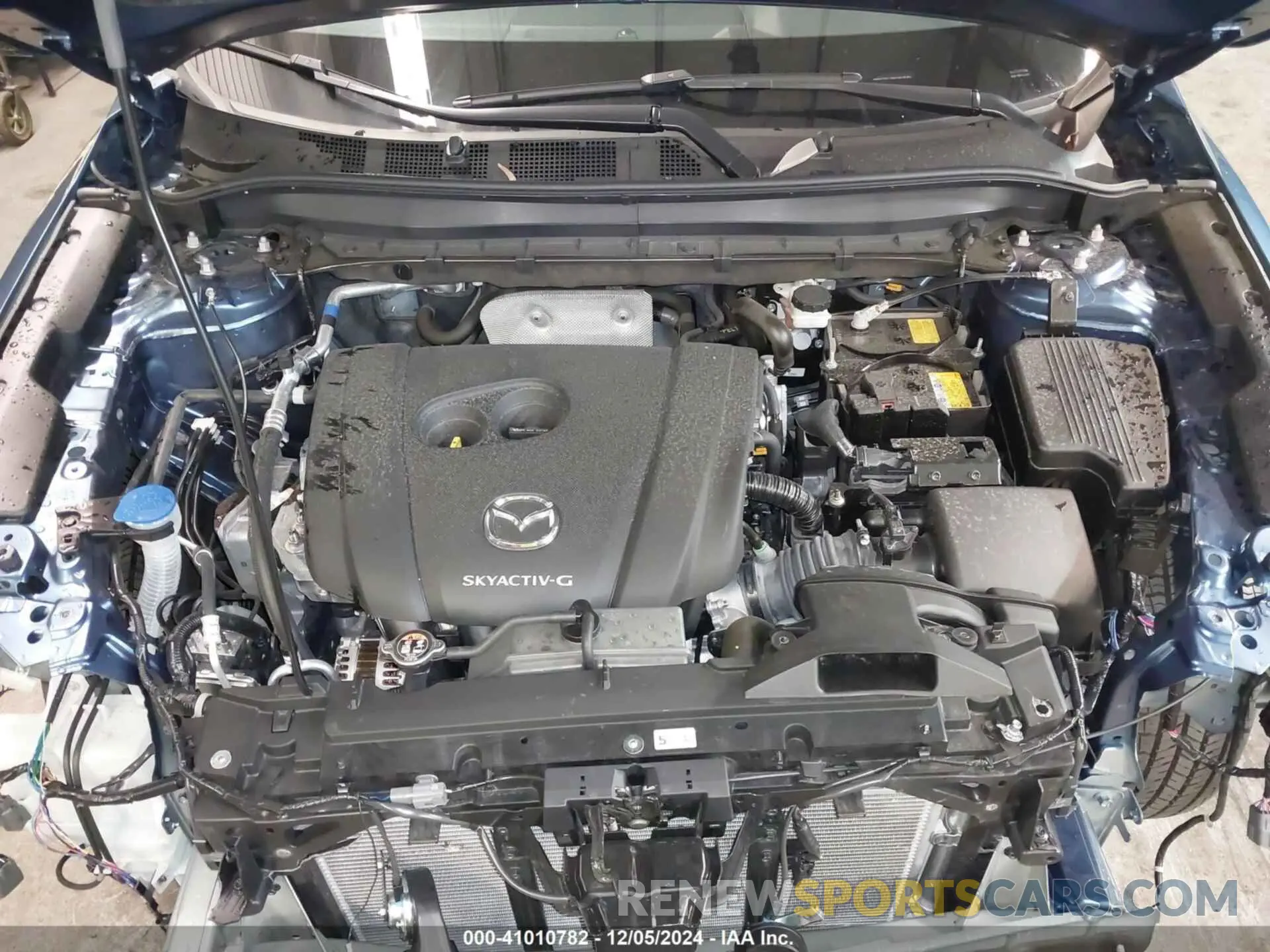 10 fotografías del automóvil dañado JM3KFBCL9R0451540 MAZDA CX-5 2024