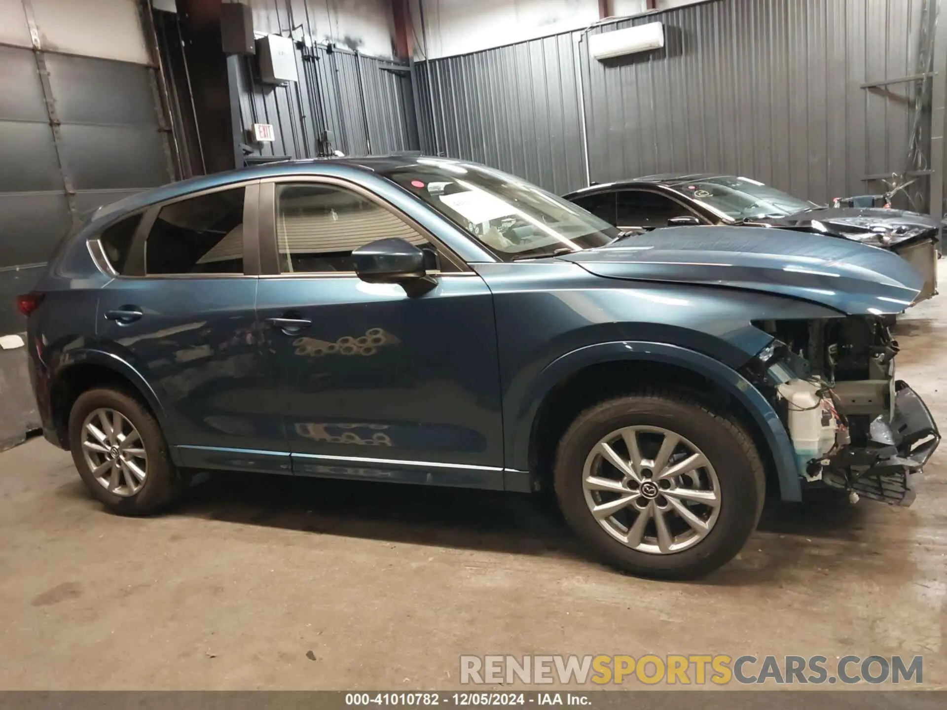 14 fotografías del automóvil dañado JM3KFBCL9R0451540 MAZDA CX-5 2024
