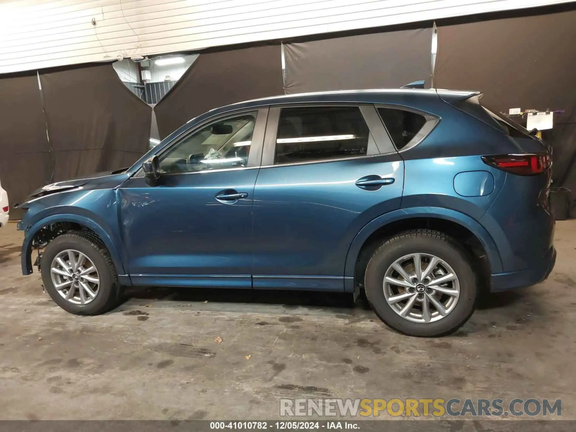 15 fotografías del automóvil dañado JM3KFBCL9R0451540 MAZDA CX-5 2024