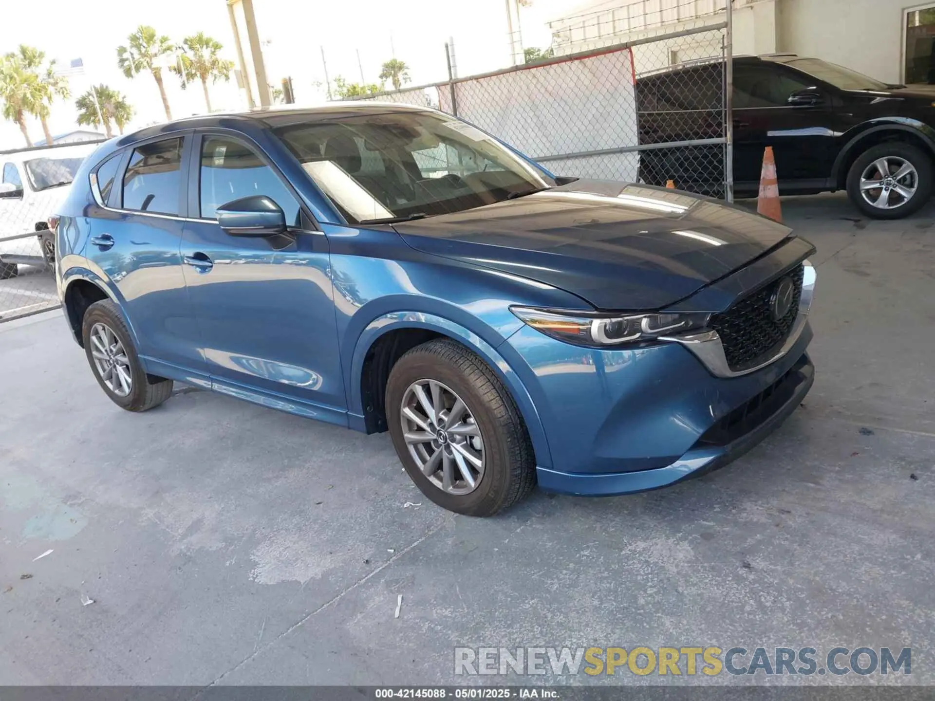 12 fotografías del automóvil dañado JM3KFBCLXR0453667 MAZDA CX-5 2024