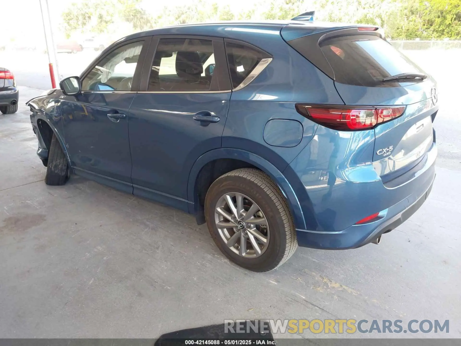 3 fotografías del automóvil dañado JM3KFBCLXR0453667 MAZDA CX-5 2024