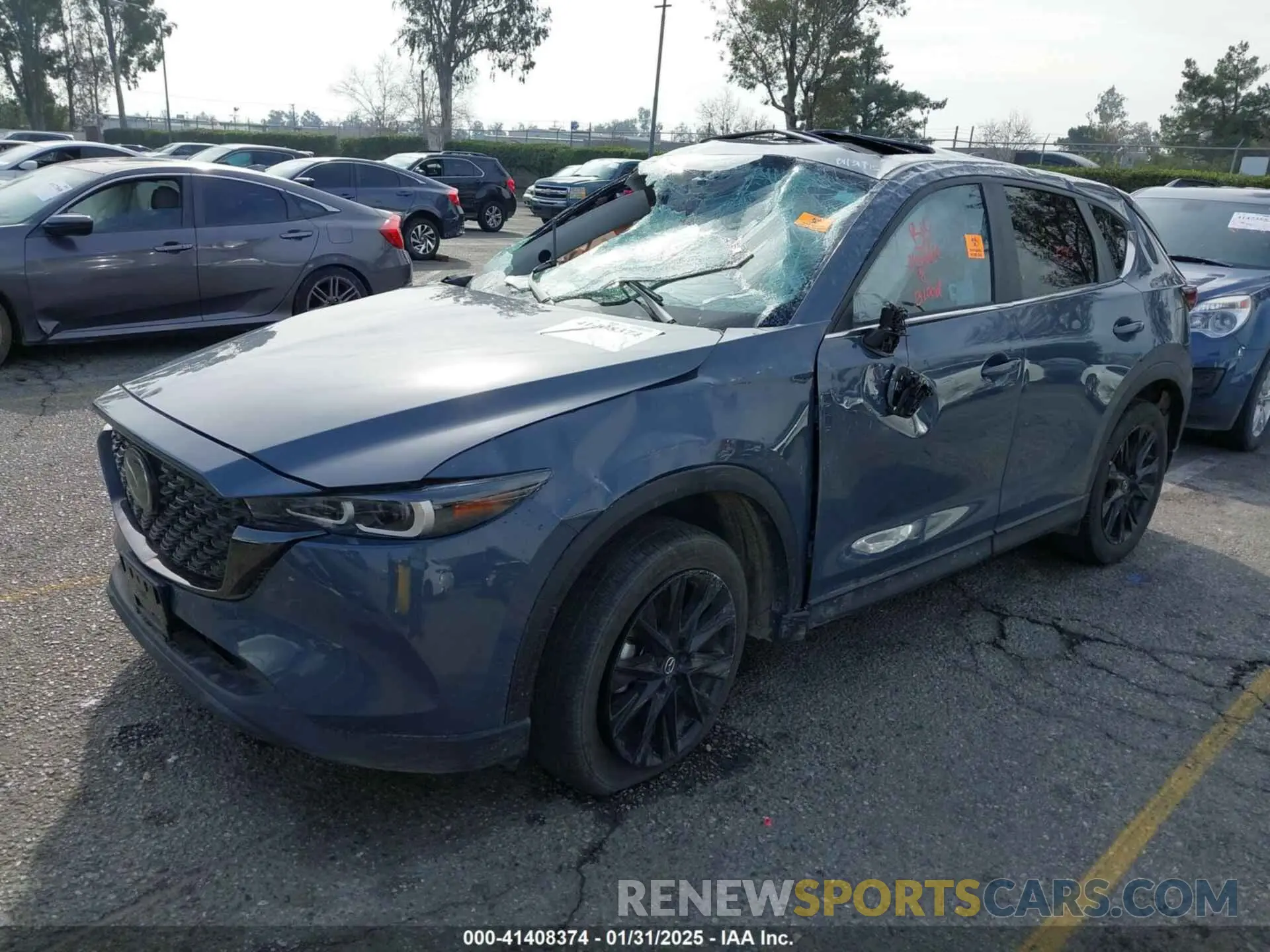 2 fotografías del automóvil dañado JM3KFBCM0R0353859 MAZDA CX-5 2024