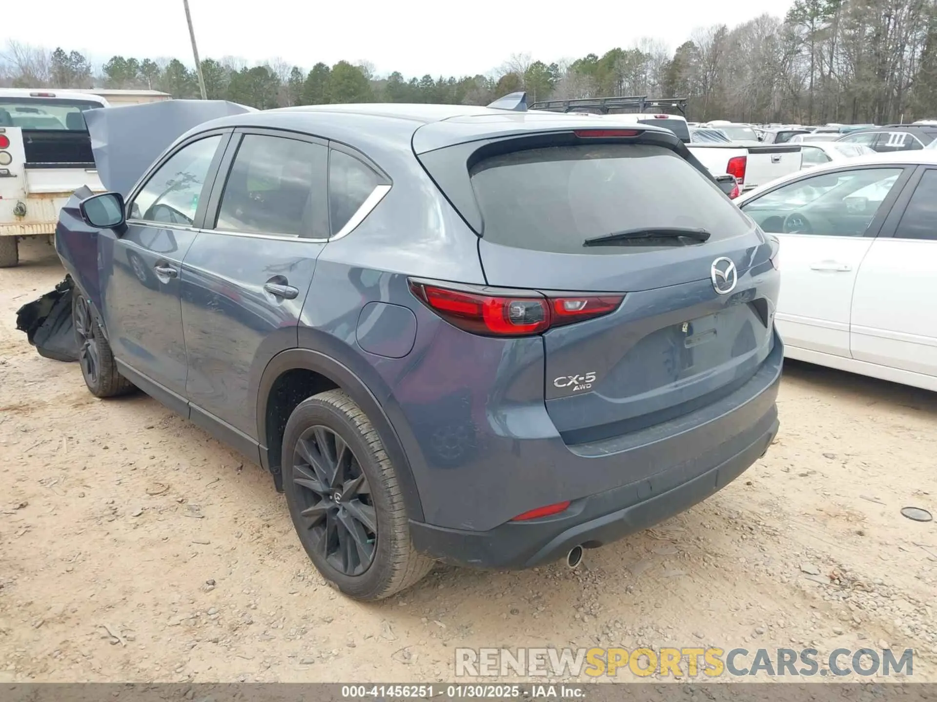 3 fotografías del automóvil dañado JM3KFBCM0R0361752 MAZDA CX-5 2024