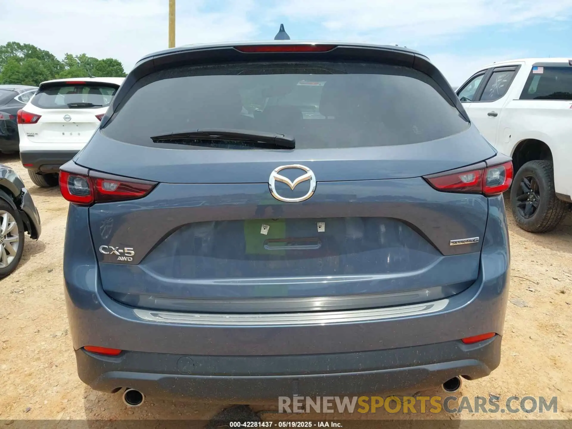 16 fotografías del automóvil dañado JM3KFBCM1R0387390 MAZDA CX-5 2024