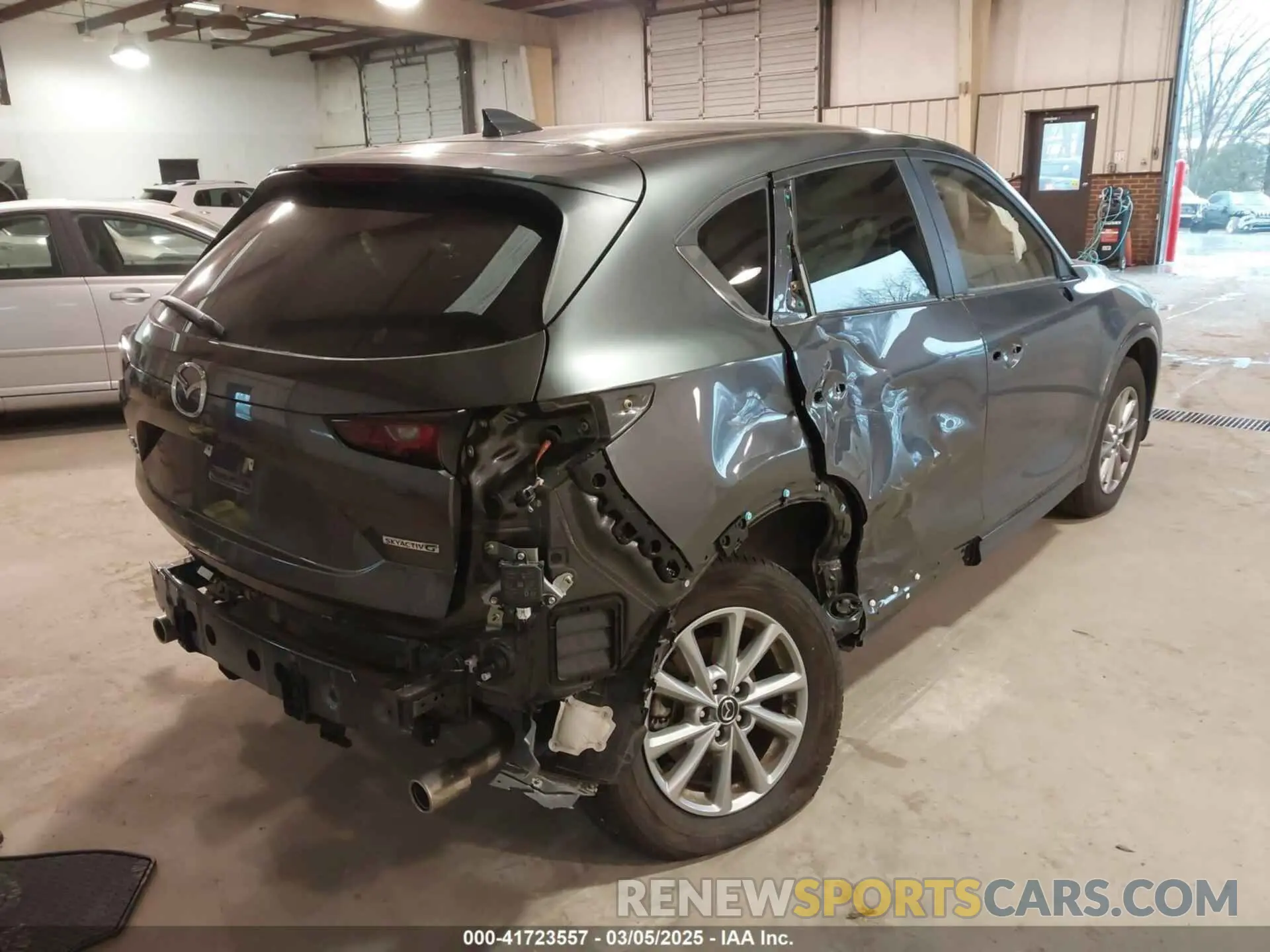4 fotografías del automóvil dañado JM3KFBCM2R0370159 MAZDA CX-5 2024