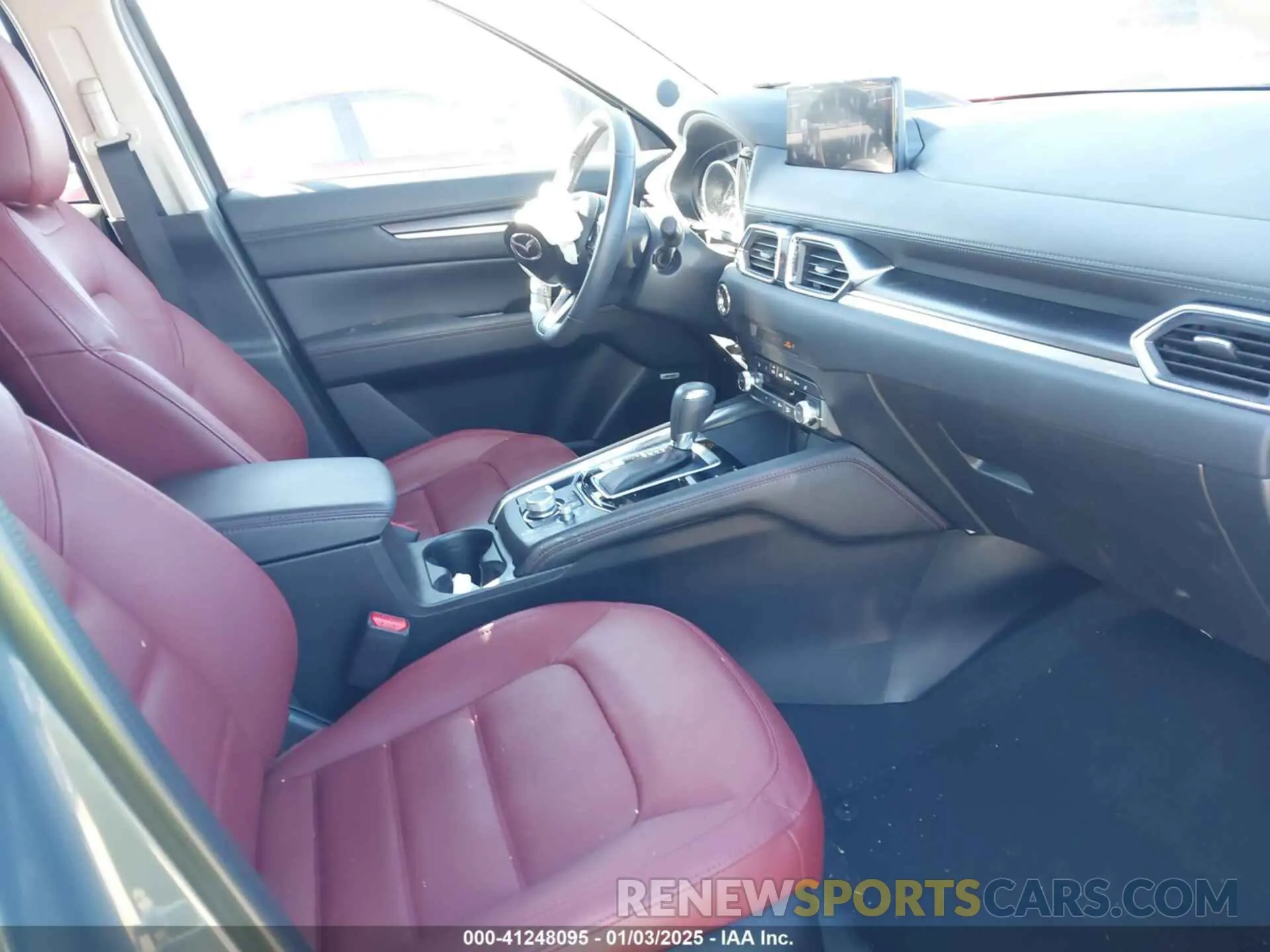 5 fotografías del automóvil dañado JM3KFBCM2R0373269 MAZDA CX-5 2024