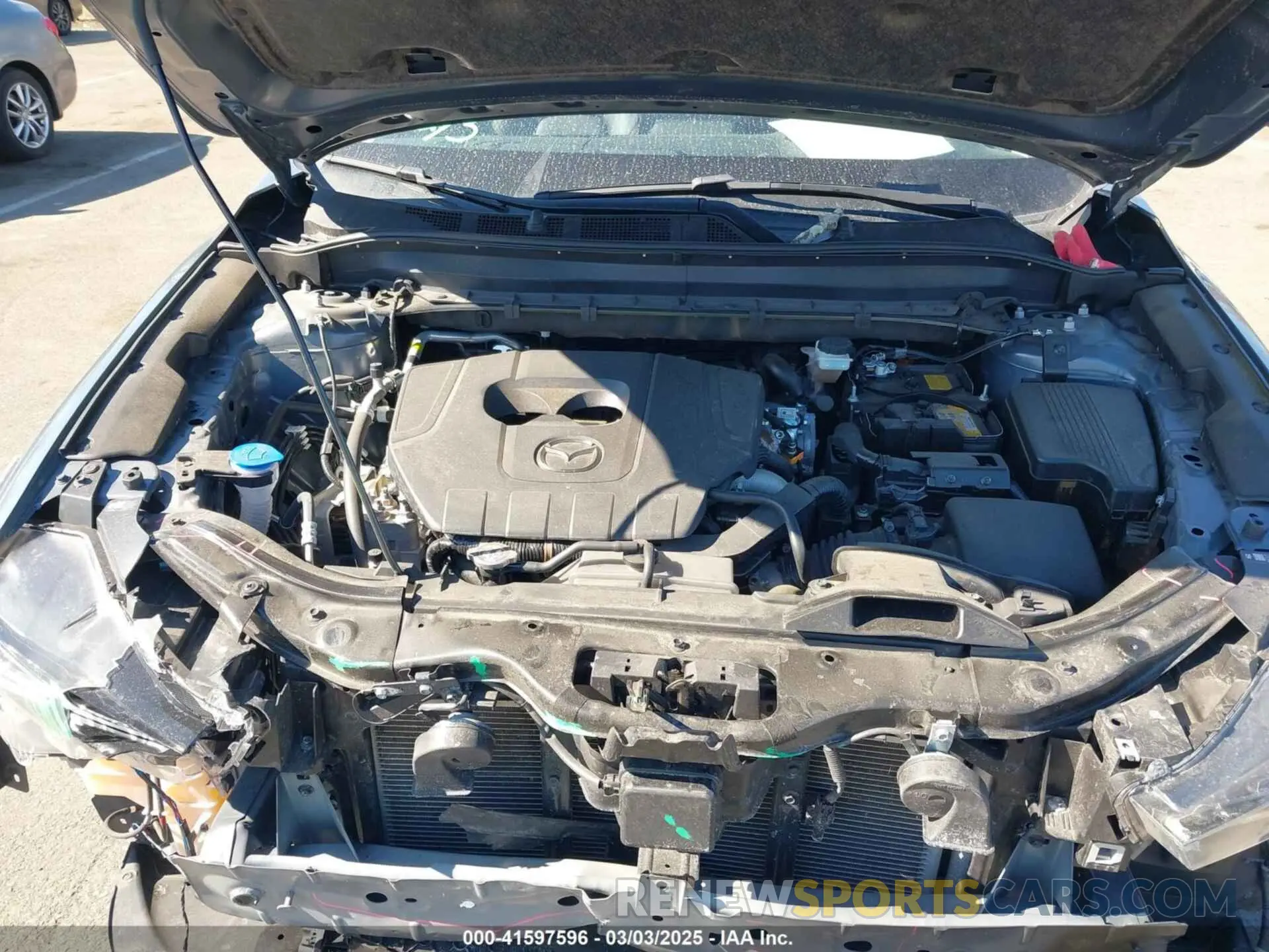 10 fotografías del automóvil dañado JM3KFBCM2R0399547 MAZDA CX-5 2024