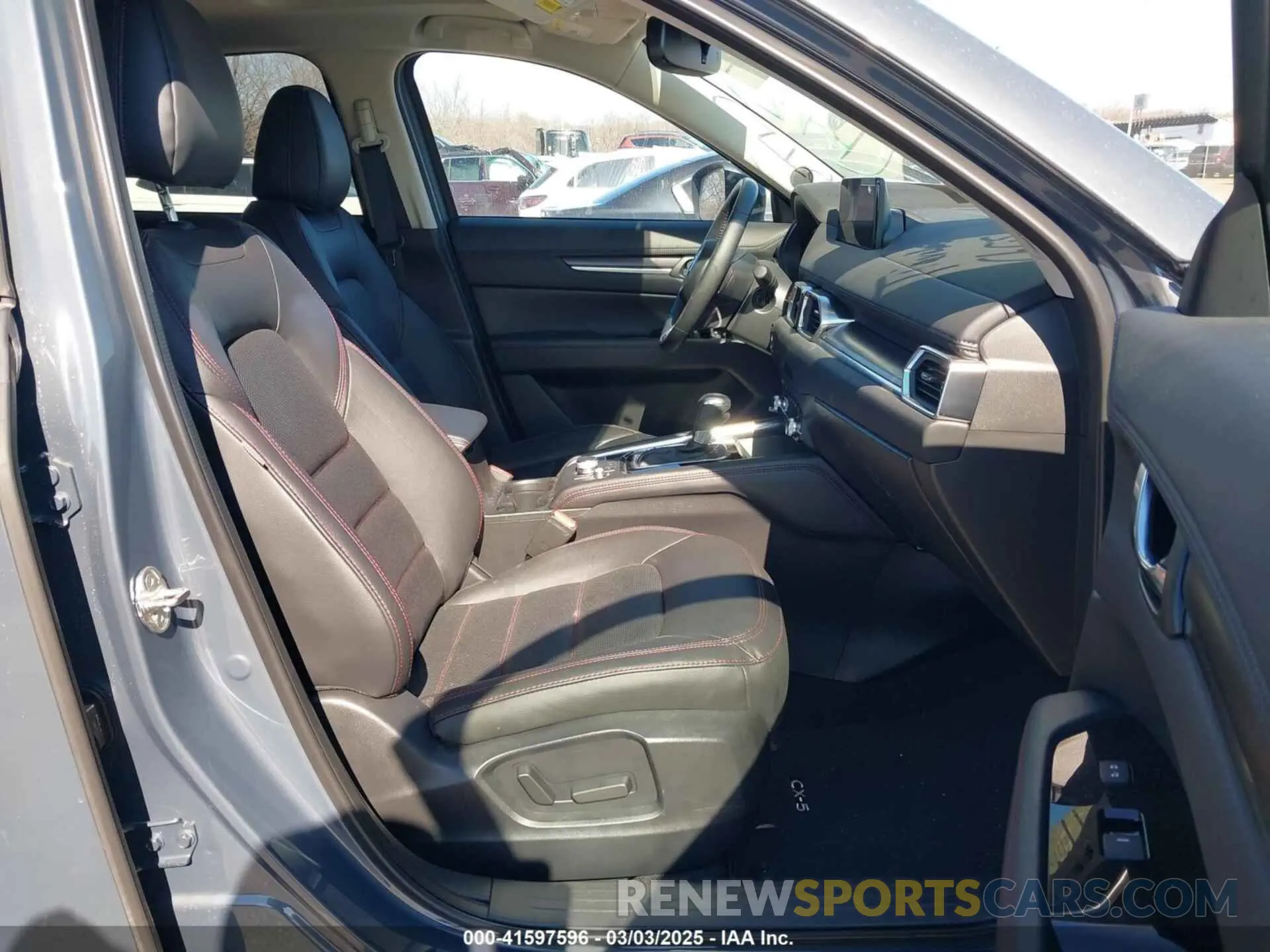 5 fotografías del automóvil dañado JM3KFBCM2R0399547 MAZDA CX-5 2024