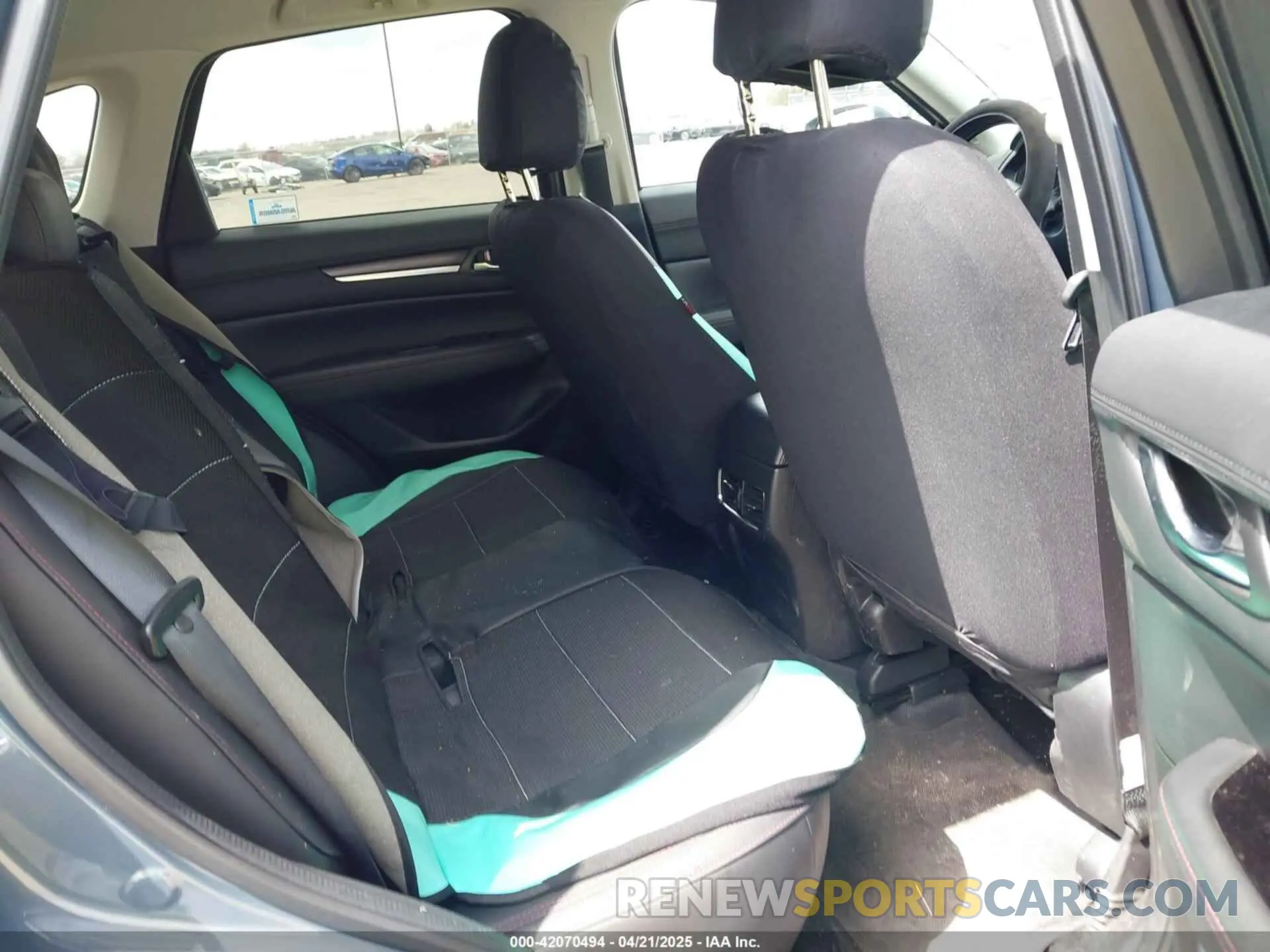 8 fotografías del automóvil dañado JM3KFBCM3R0359915 MAZDA CX-5 2024