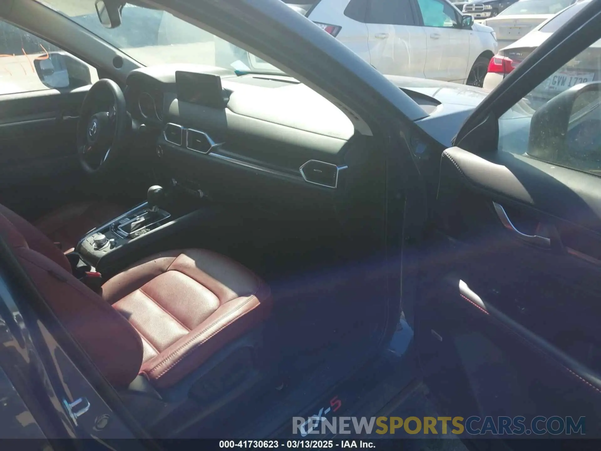 5 fotografías del automóvil dañado JM3KFBCM3R0372065 MAZDA CX-5 2024