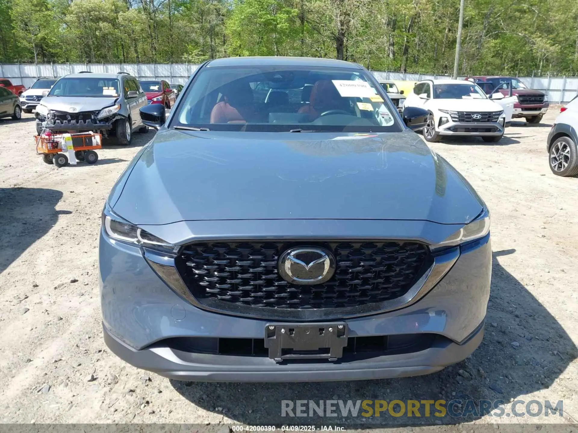 13 fotografías del automóvil dañado JM3KFBCM6R0373792 MAZDA CX-5 2024