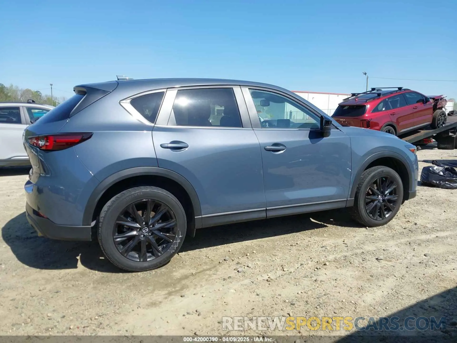 14 fotografías del automóvil dañado JM3KFBCM6R0373792 MAZDA CX-5 2024