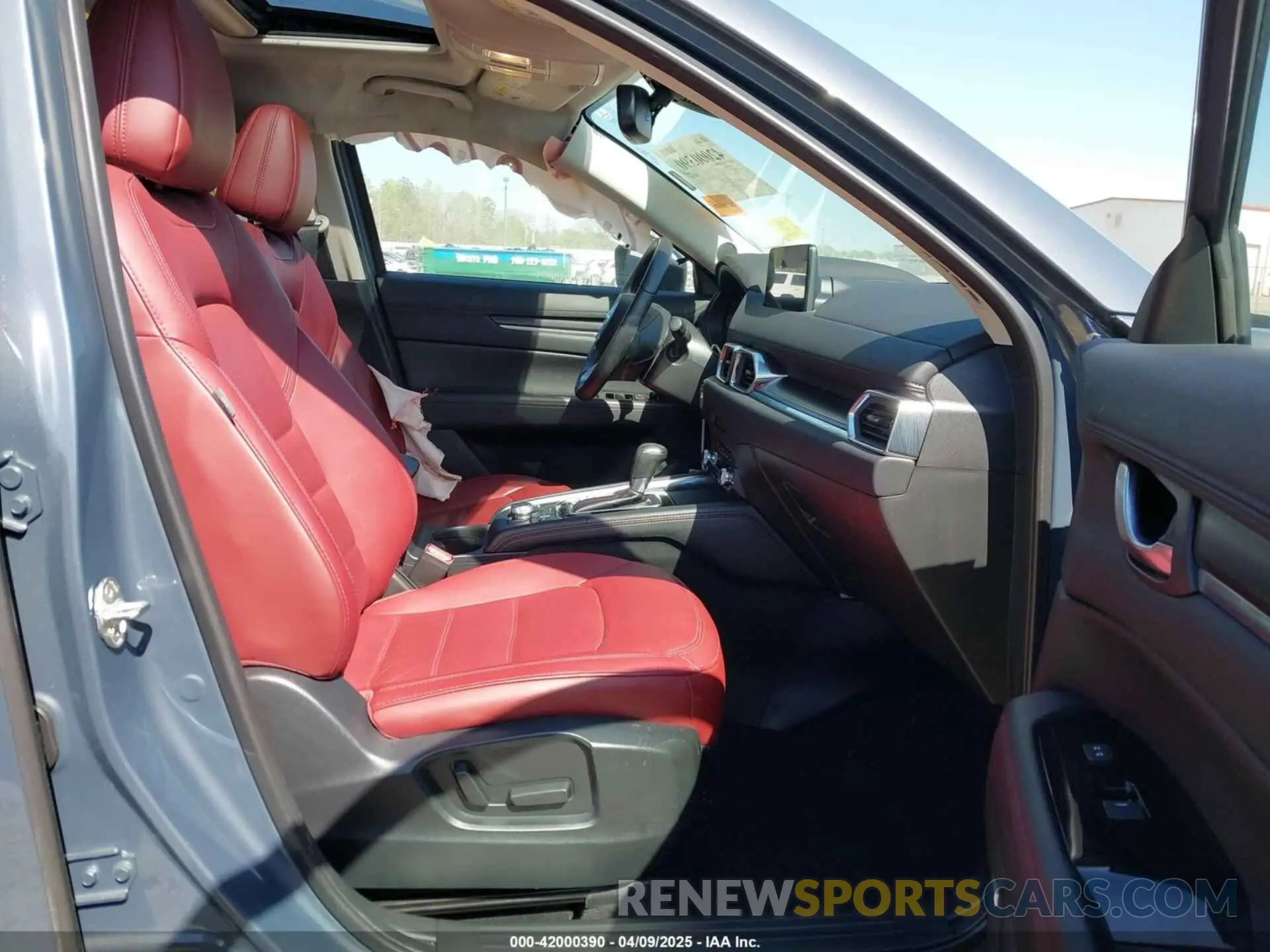5 fotografías del automóvil dañado JM3KFBCM6R0373792 MAZDA CX-5 2024