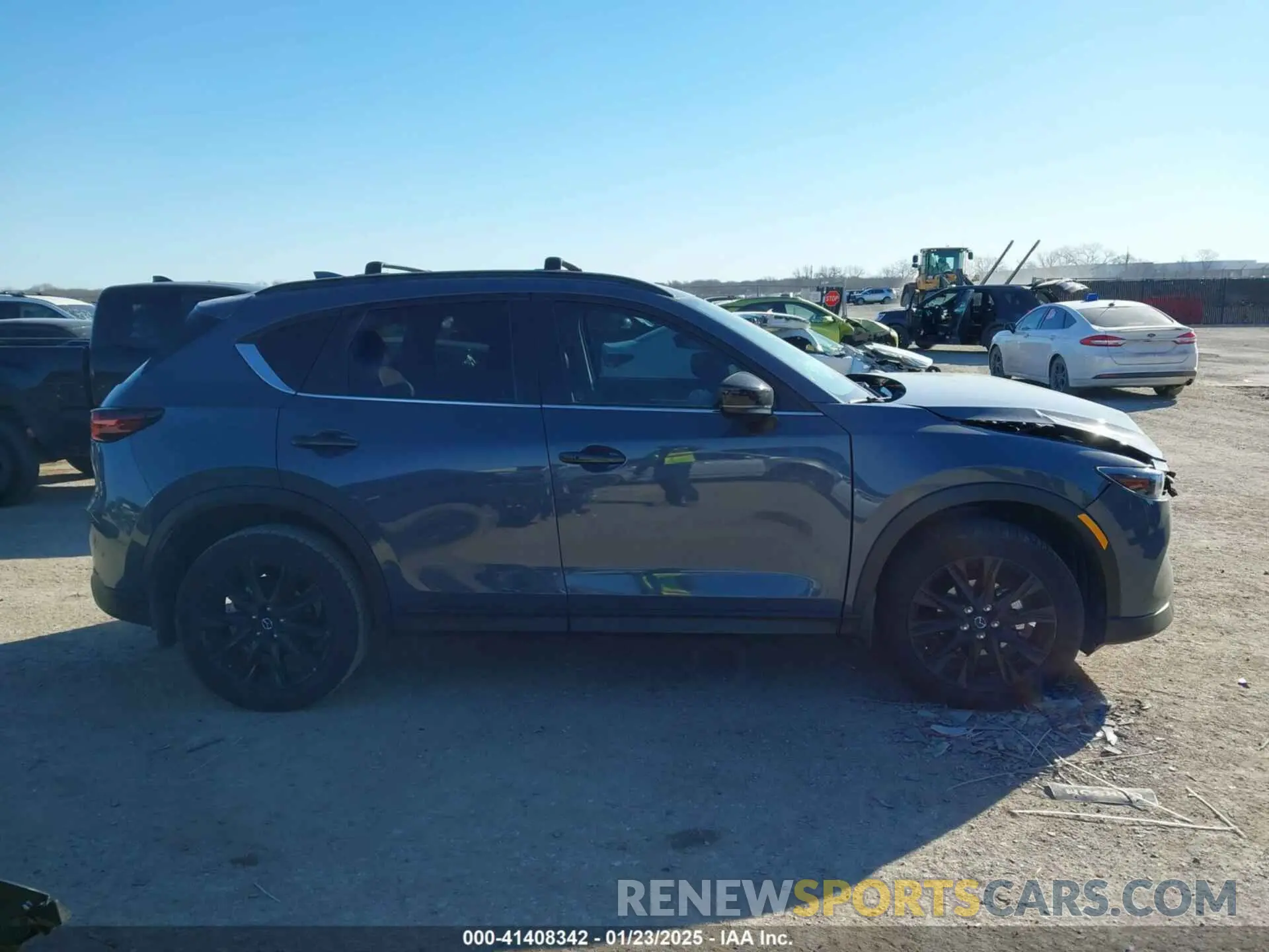13 fotografías del automóvil dañado JM3KFBCM6R0394030 MAZDA CX-5 2024