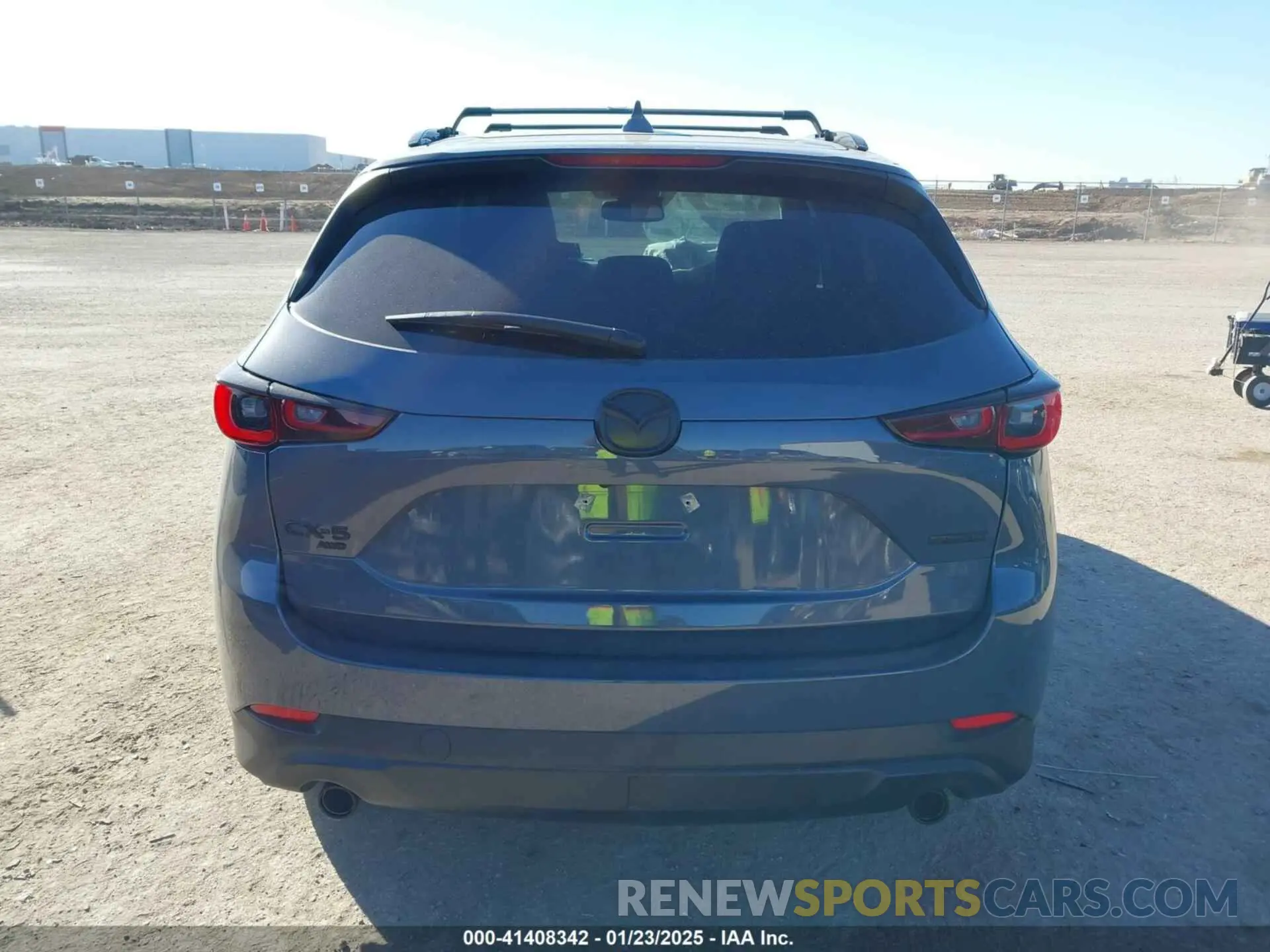 16 fotografías del automóvil dañado JM3KFBCM6R0394030 MAZDA CX-5 2024