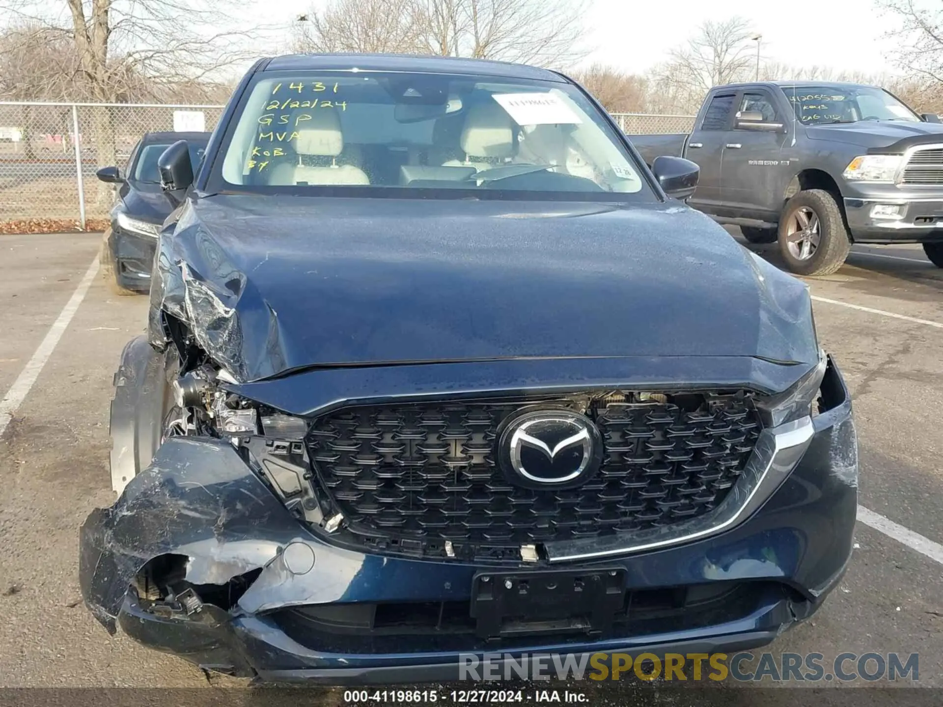12 fotografías del automóvil dañado JM3KFBCM6R0401431 MAZDA CX-5 2024
