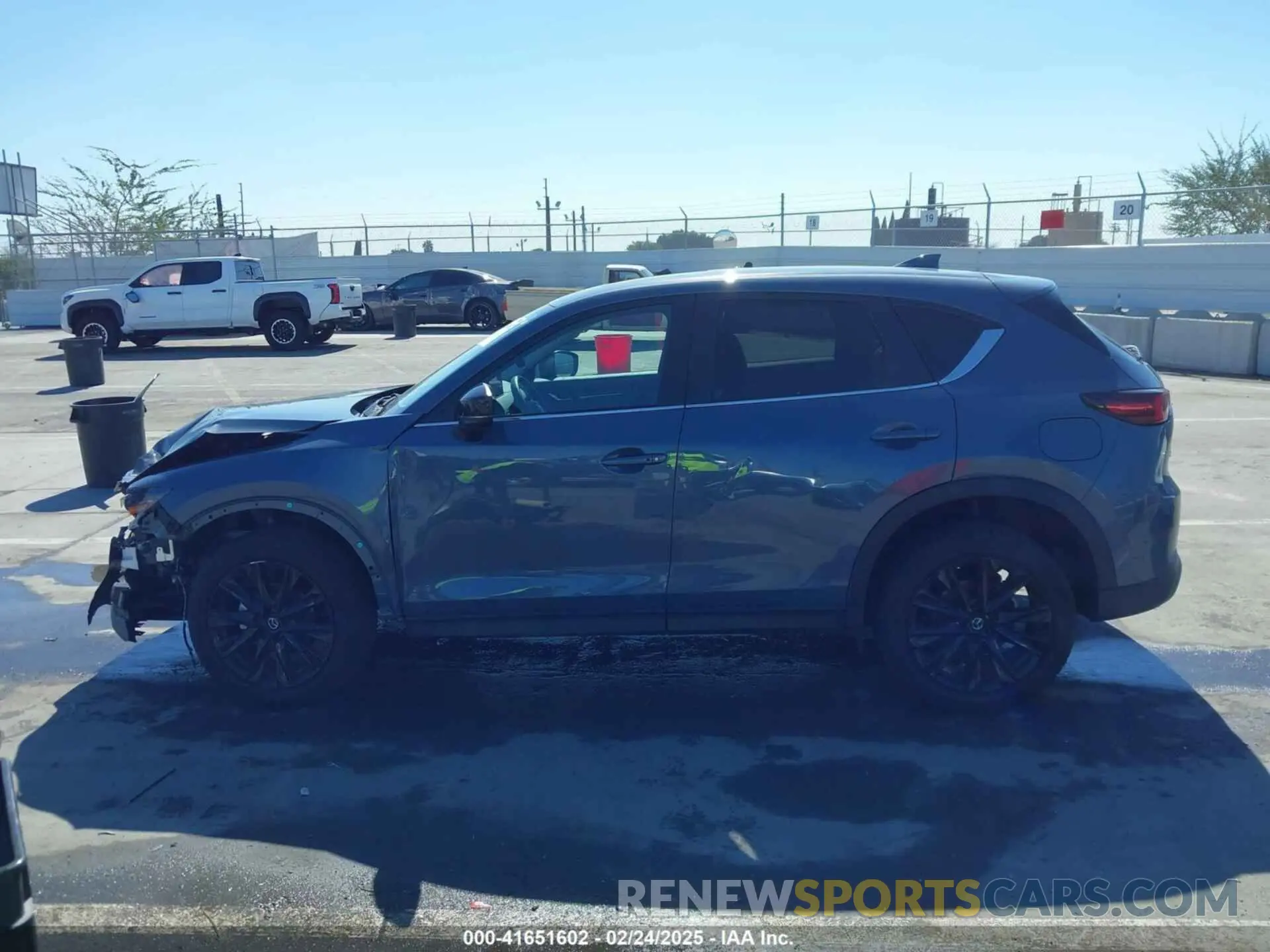 14 fotografías del automóvil dañado JM3KFBCM9R0350491 MAZDA CX-5 2024