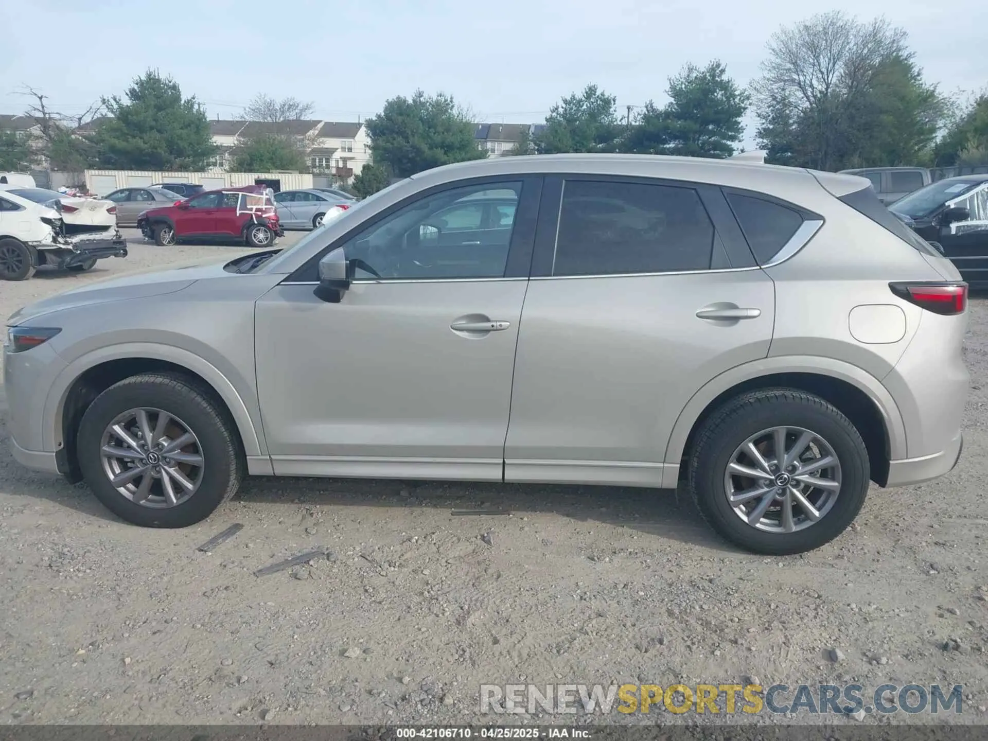 14 fotografías del automóvil dañado JM3KFBCM9R0387380 MAZDA CX-5 2024